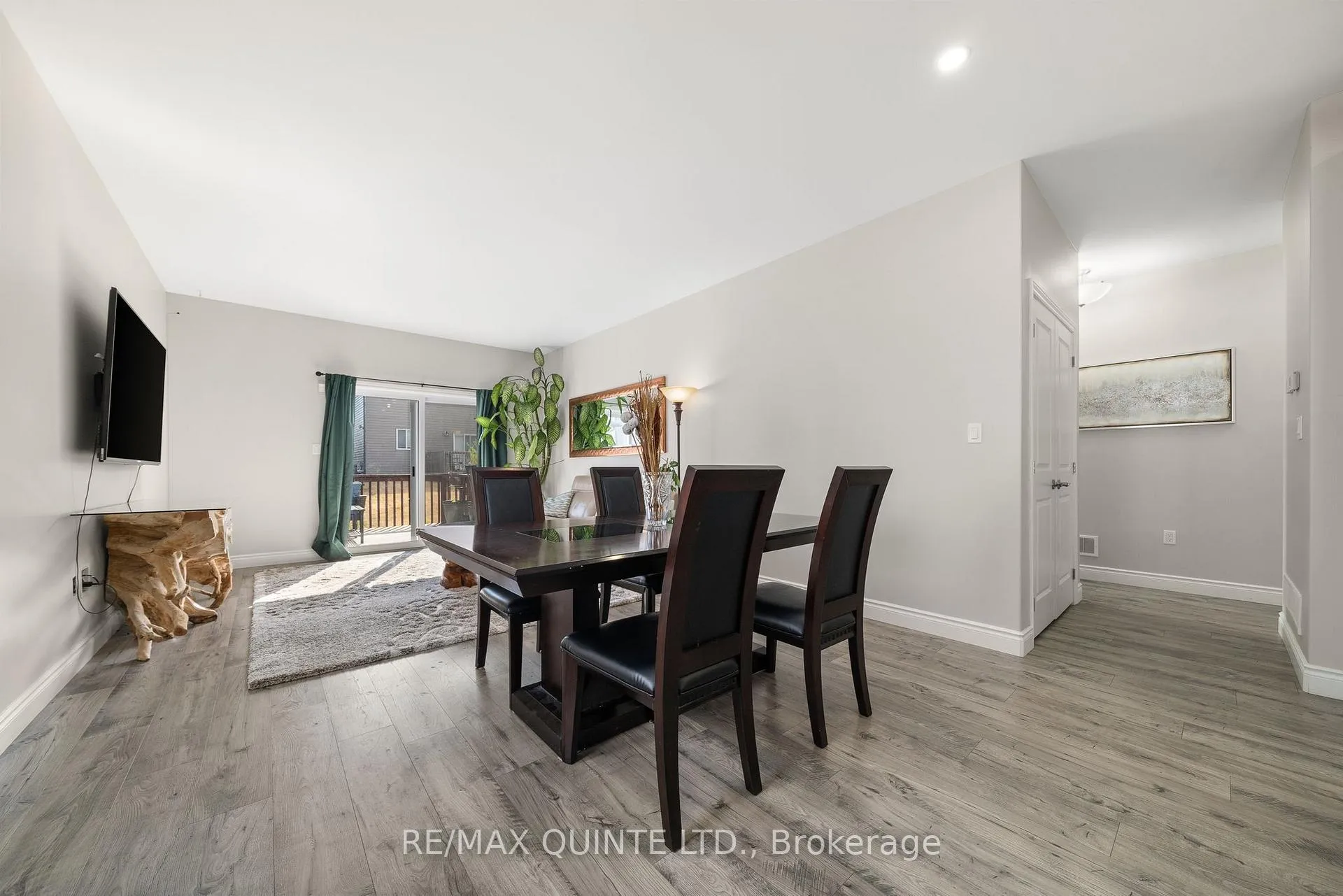 Photo 13 of 57 Redwood Drive, Belleville, Thurlow Ward — HOMEH