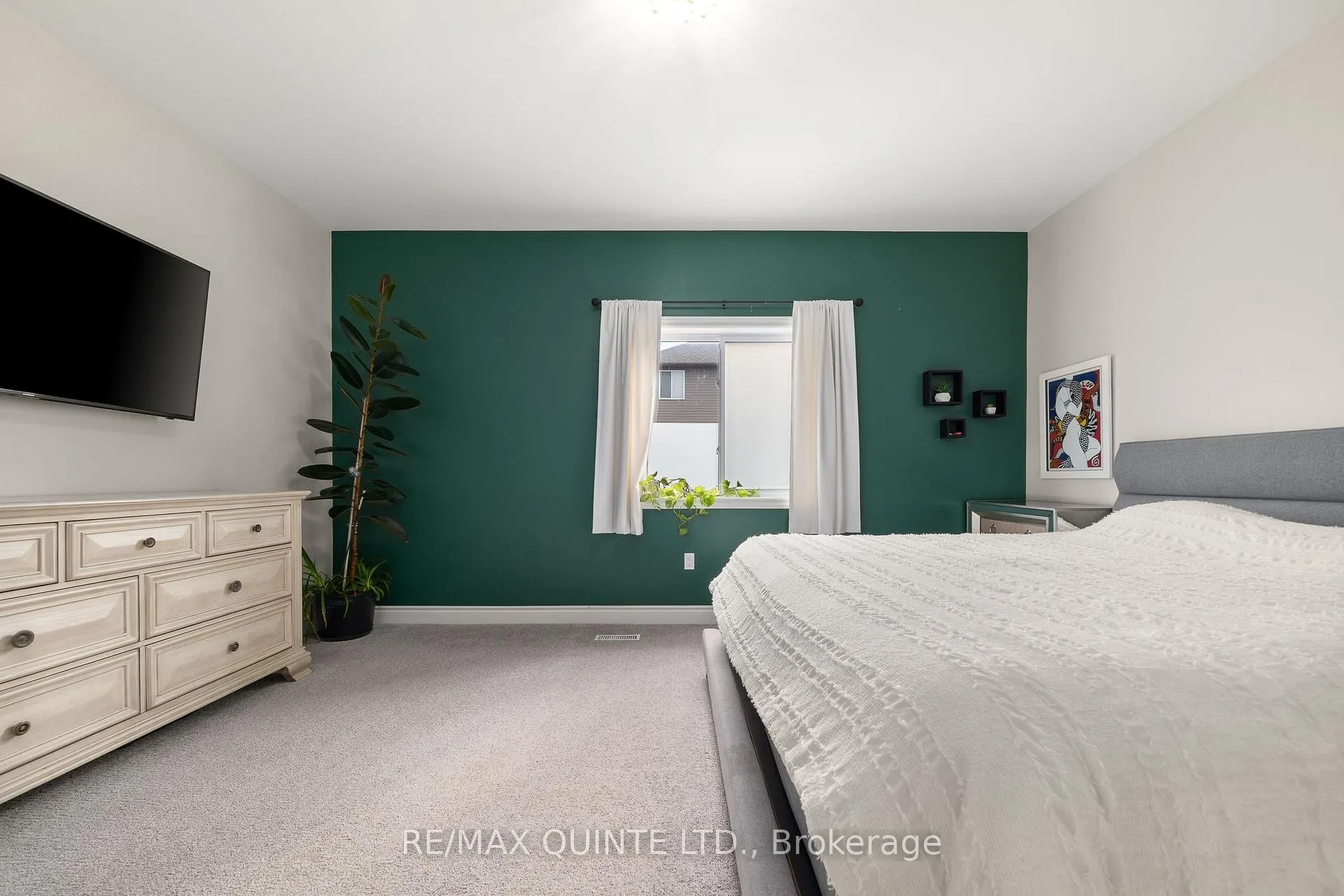 Photo 18 of 57 Redwood Drive, Belleville, Thurlow Ward — HOMEH