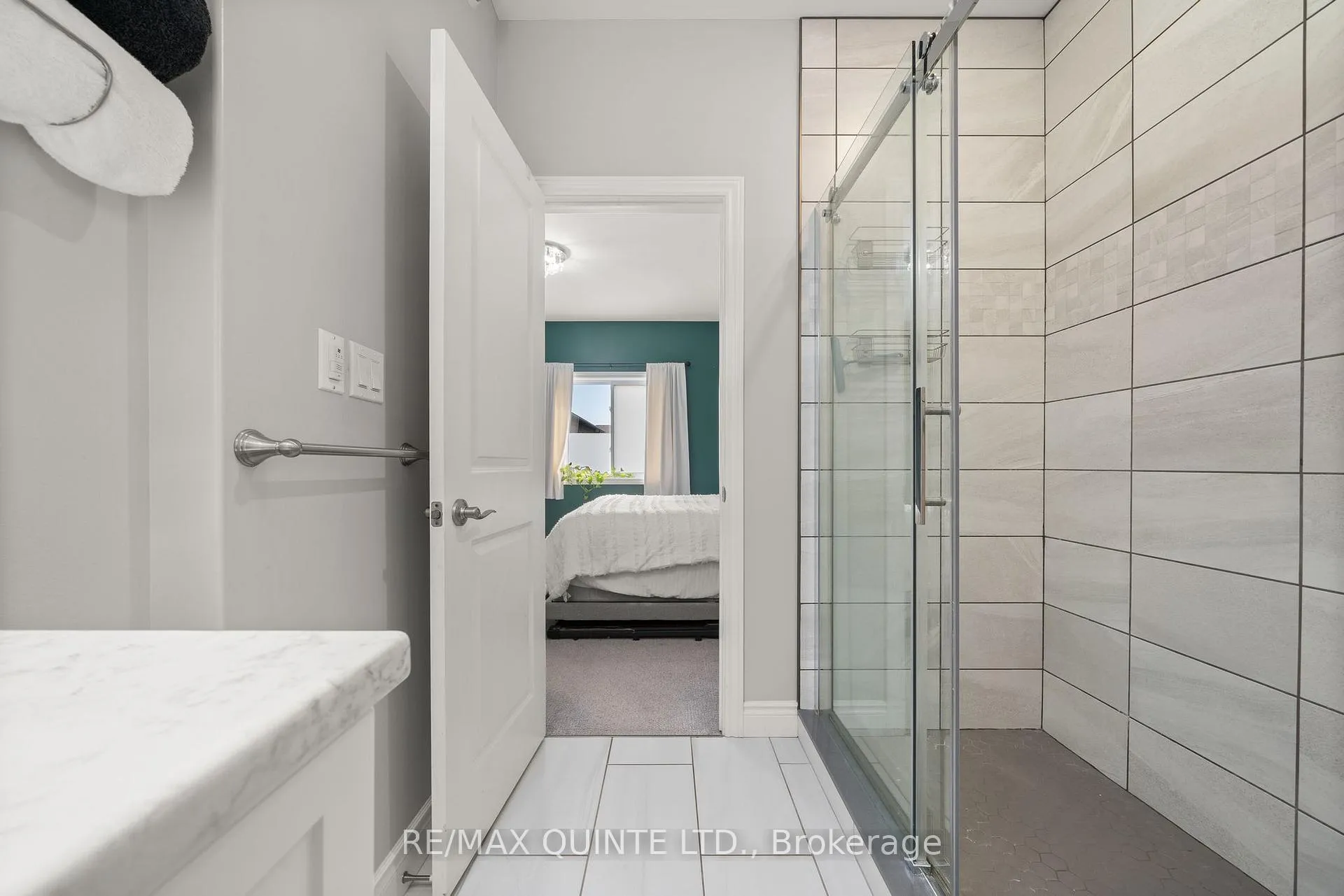 Photo 22 of 57 Redwood Drive, Belleville, Thurlow Ward — HOMEH