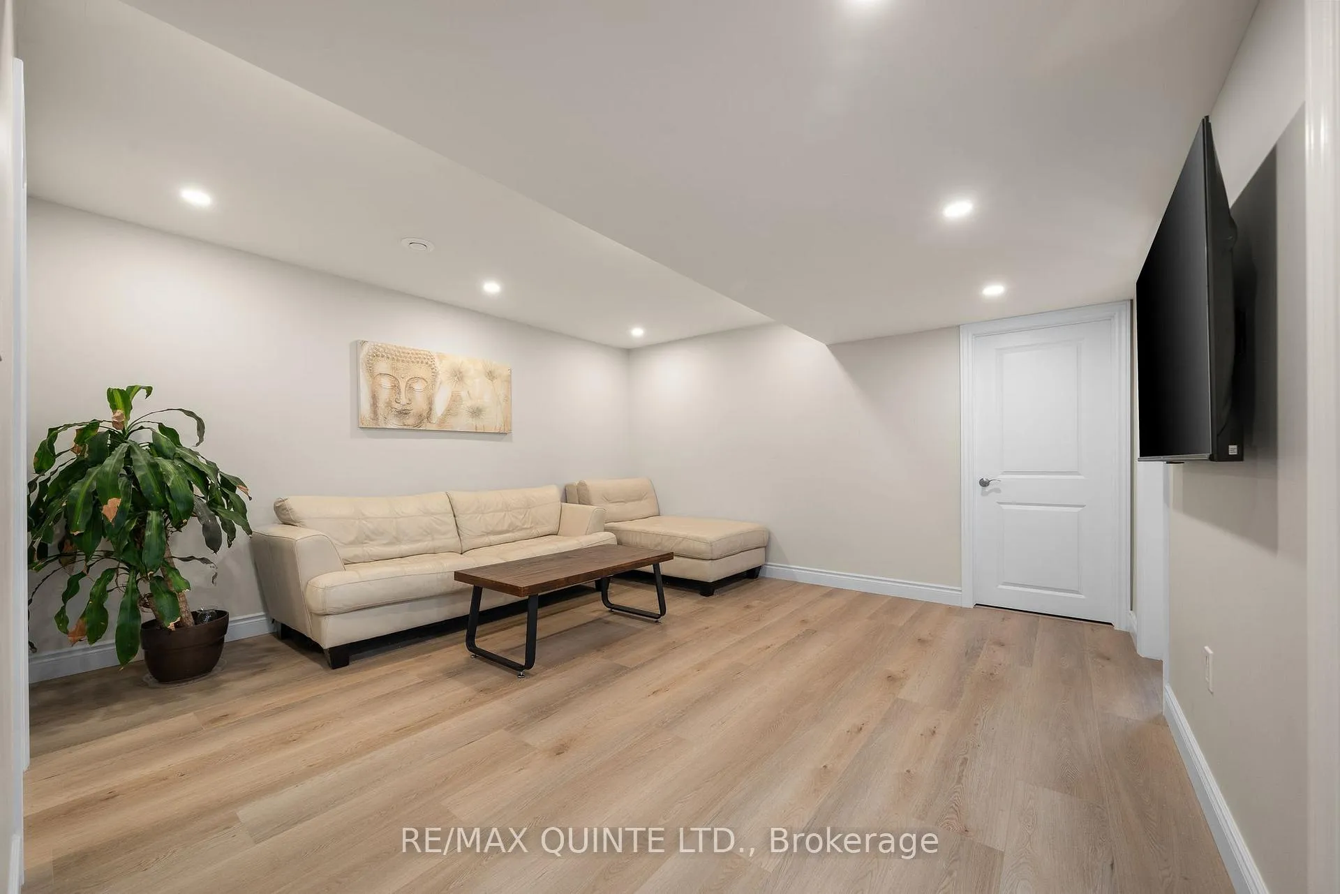 Photo 27 of 57 Redwood Drive, Belleville, Thurlow Ward — HOMEH