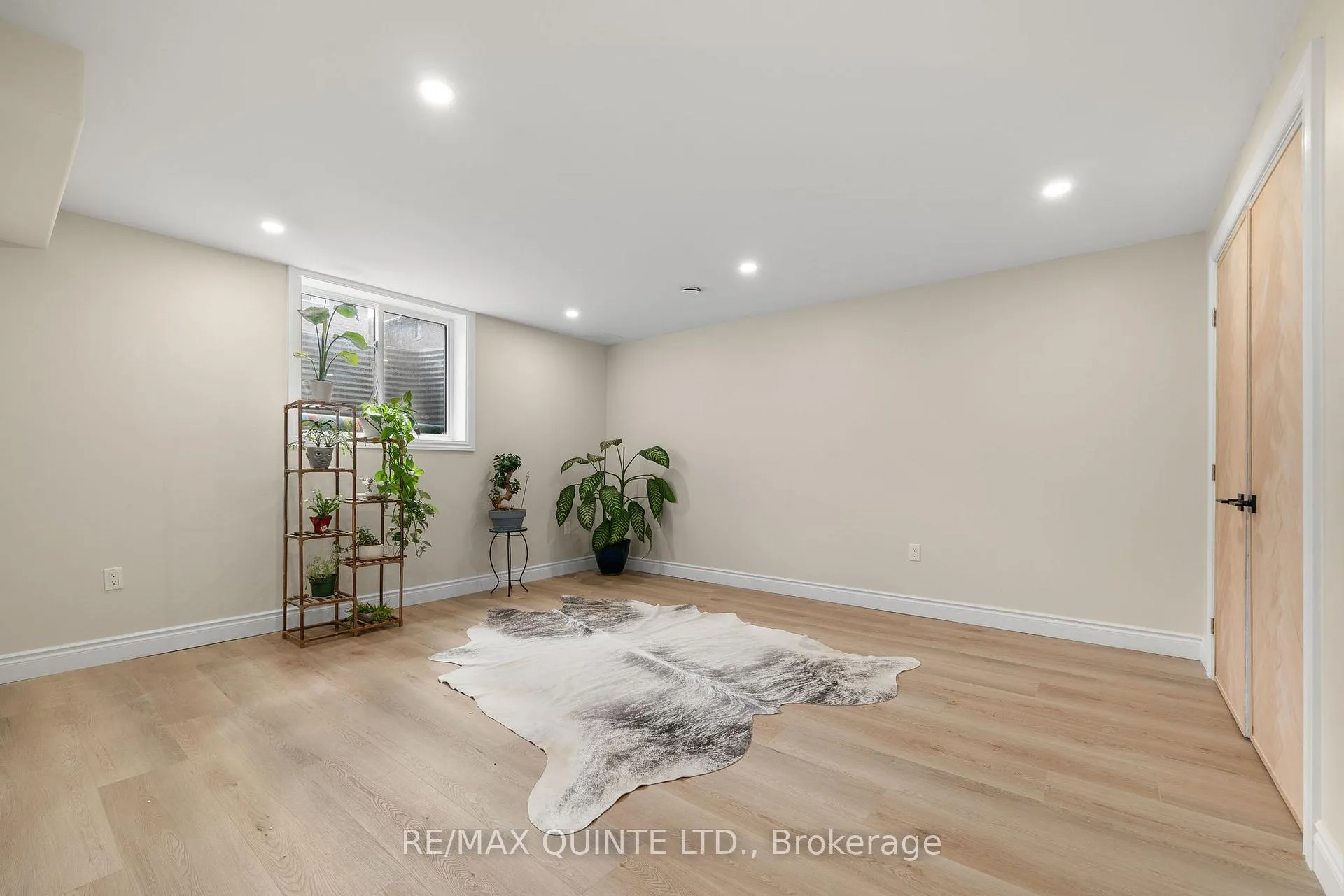 Photo 32 of 57 Redwood Drive, Belleville, Thurlow Ward — HOMEH