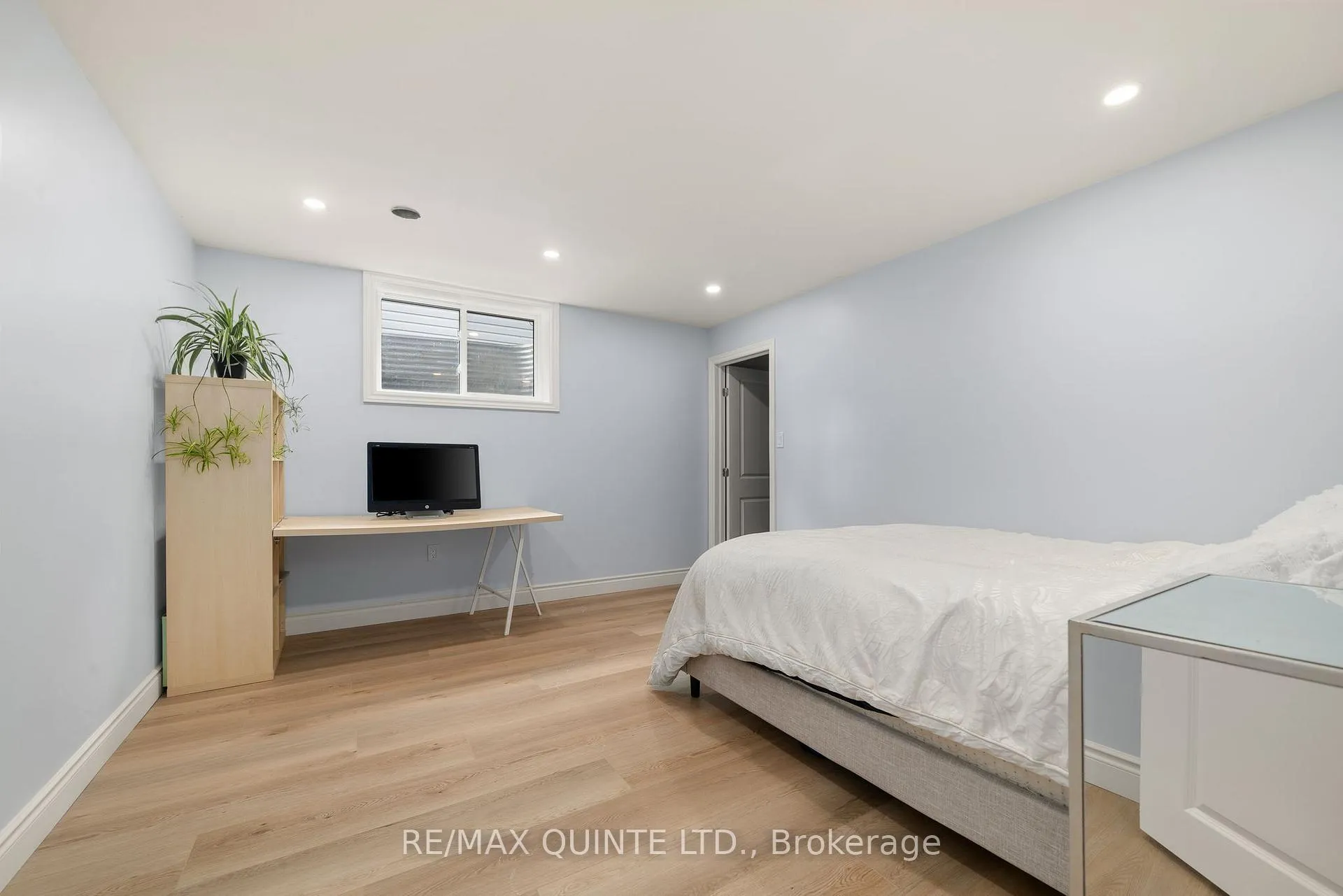 Photo 34 of 57 Redwood Drive, Belleville, Thurlow Ward — HOMEH