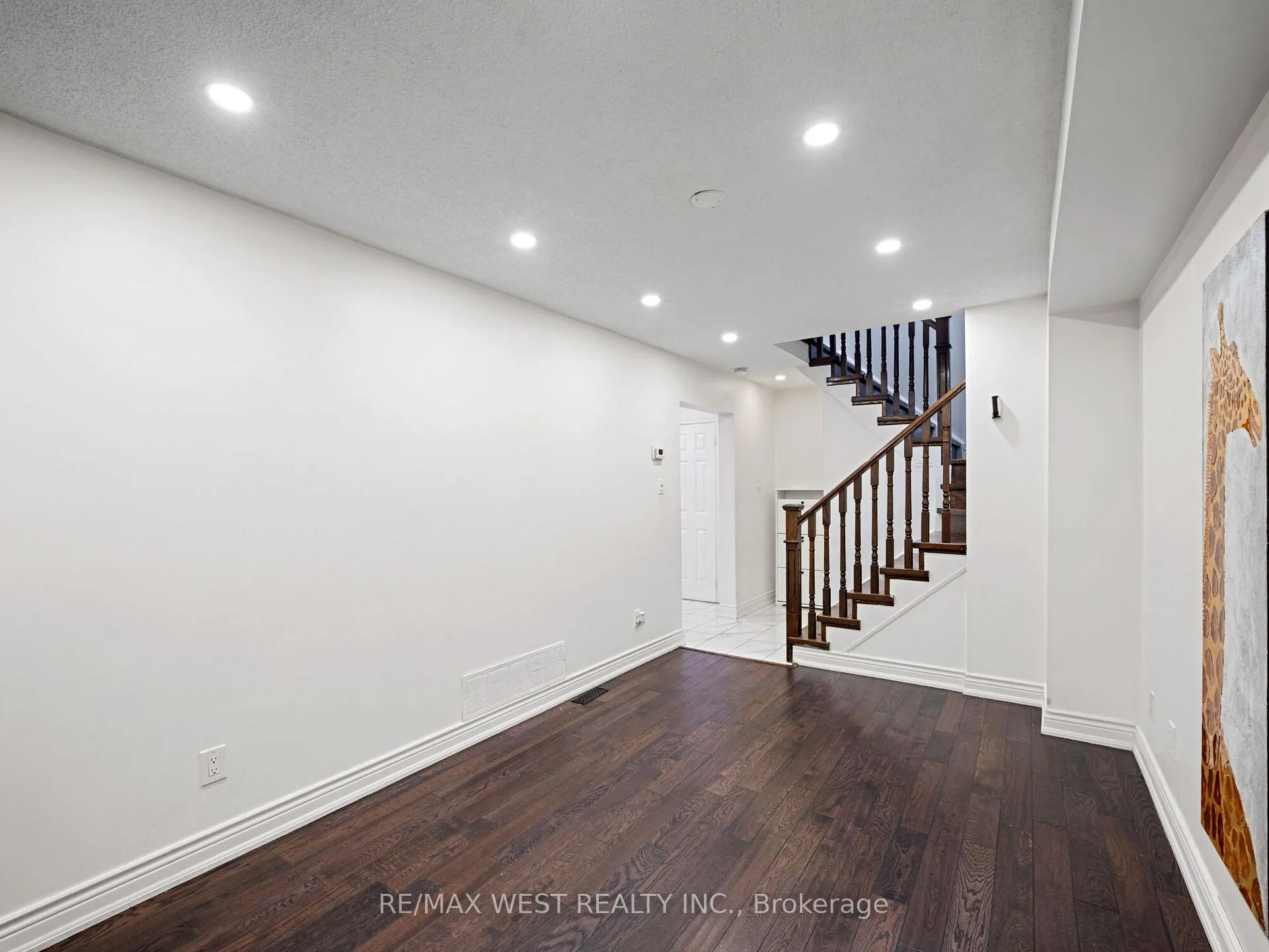 Photo 2 of 126 Sandmere Avenue, Brampton, Heart Lake West — HOMEH