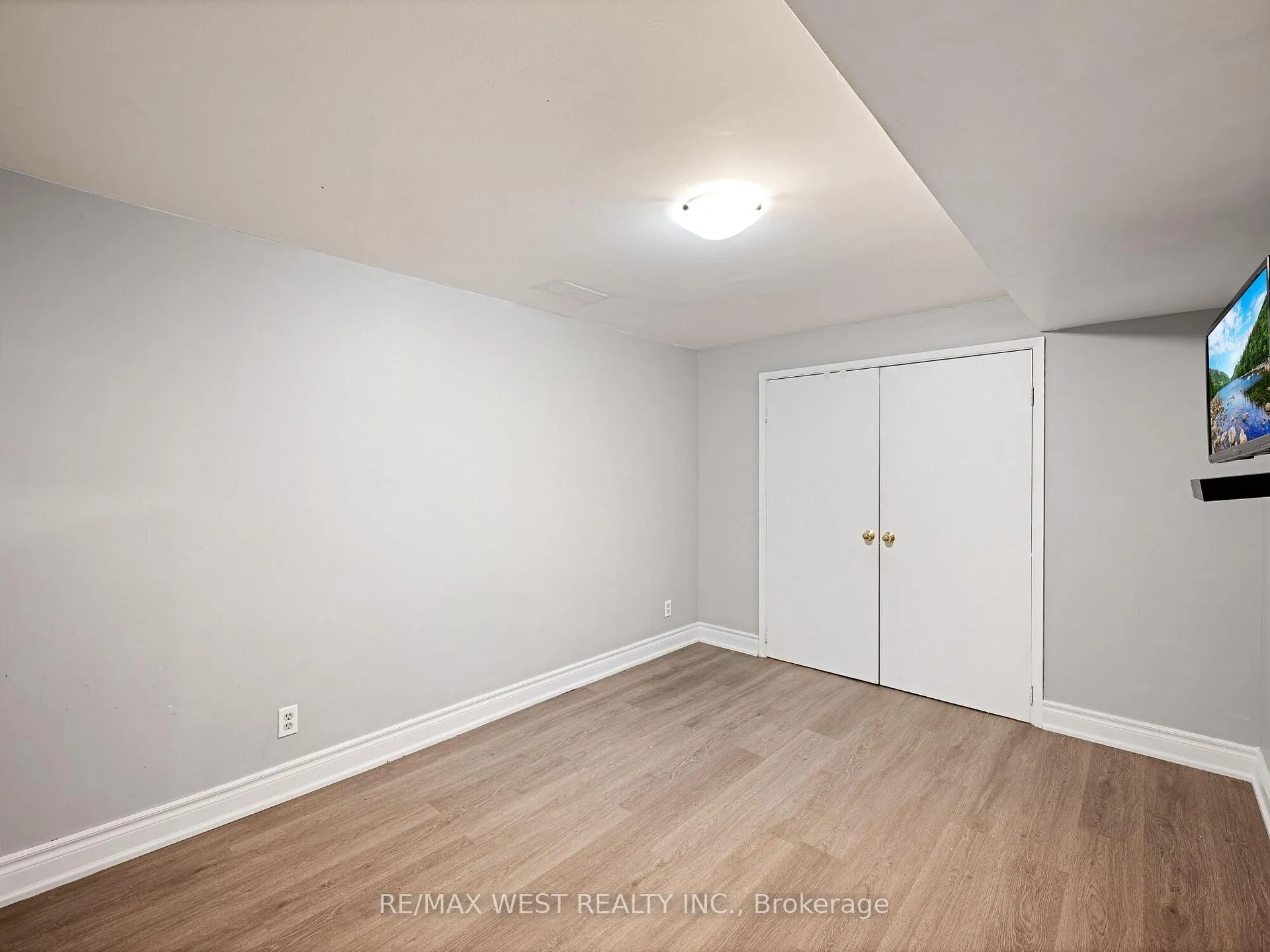 Photo 15 of 126 Sandmere Avenue, Brampton, Heart Lake West — HOMEH