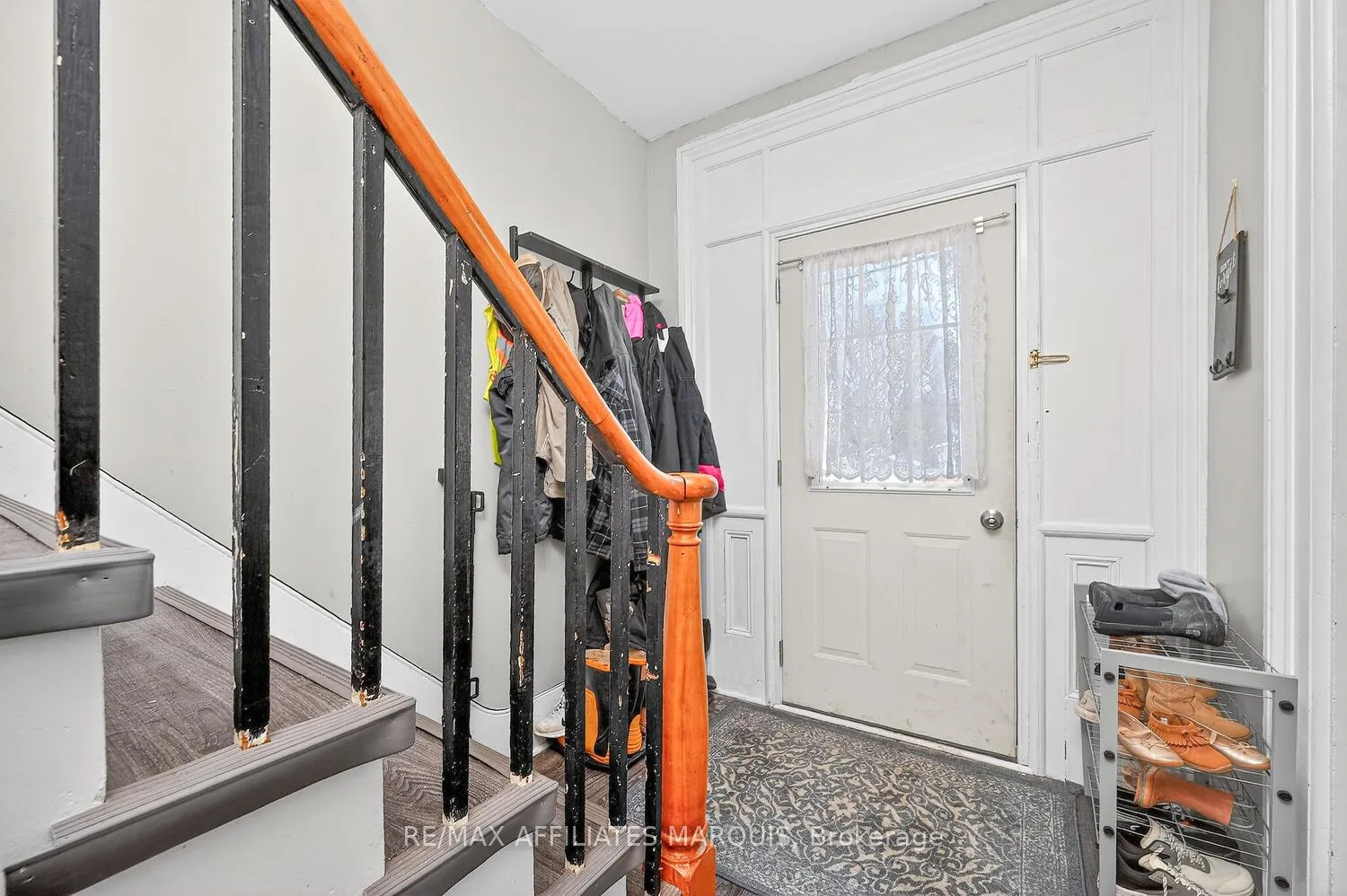 Photo 7 of 17 Mcgill Street N, Smiths Falls — HOMEH