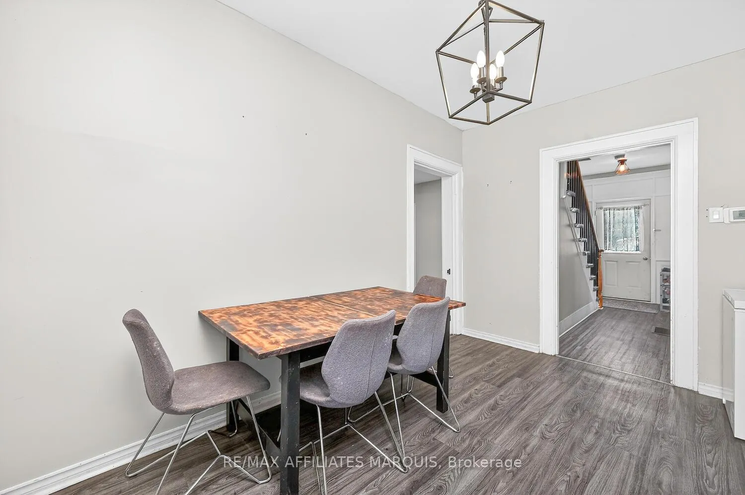 Photo 12 of 17 Mcgill Street N, Smiths Falls — HOMEH