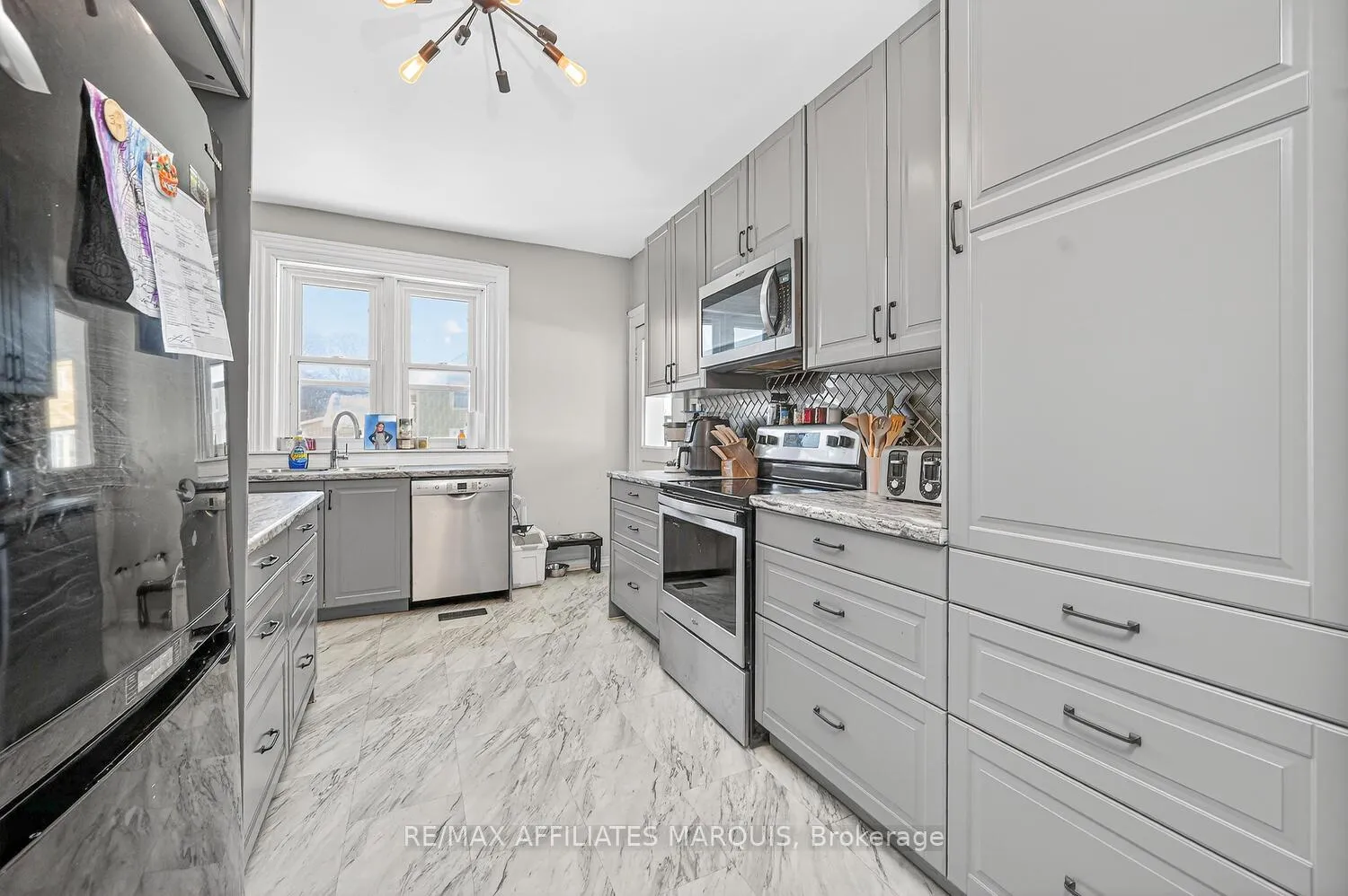 Photo 14 of 17 Mcgill Street N, Smiths Falls — HOMEH