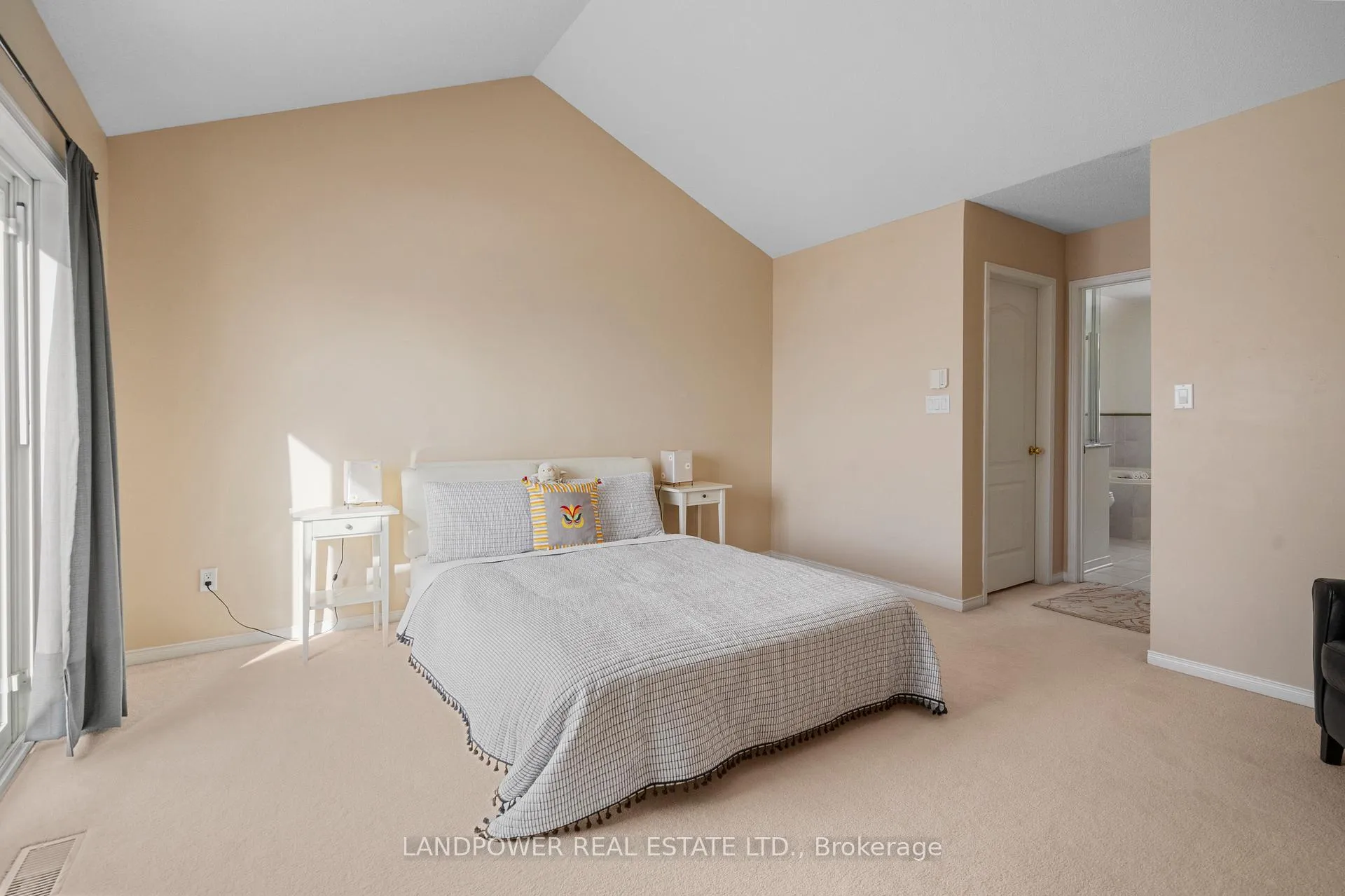 Photo 27 of 46 Angus Meadow Drive, Markham, Angus Glen — HOMEH