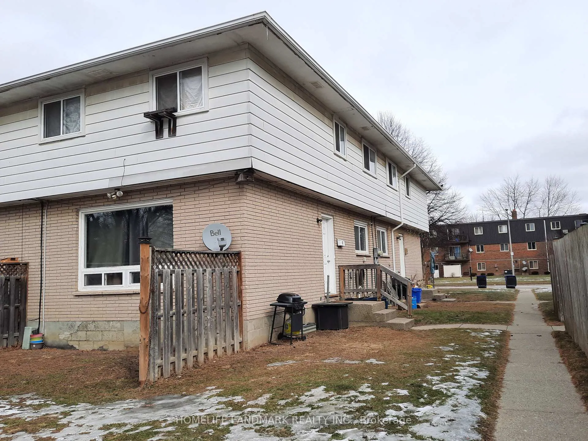 Photo 2 of 367 Sandys Street, Chatham-Kent — HOMEH