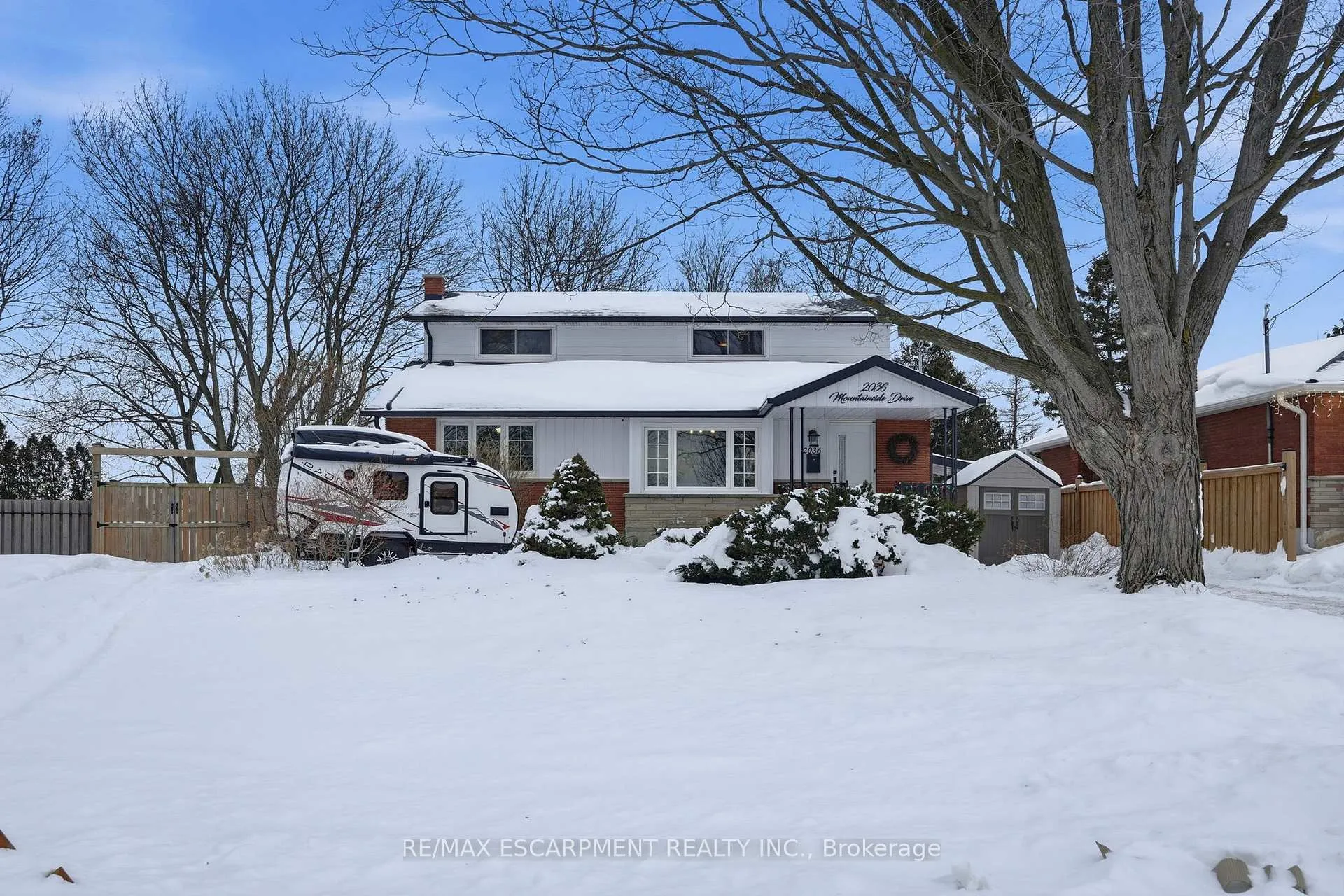 Front of 2036 Mountainside Drive
