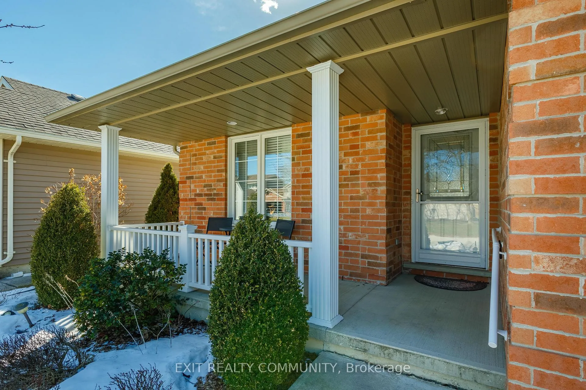 Photo 3 of 4369 Sixth Street, Enniskillen, Petrolia — HOMEH