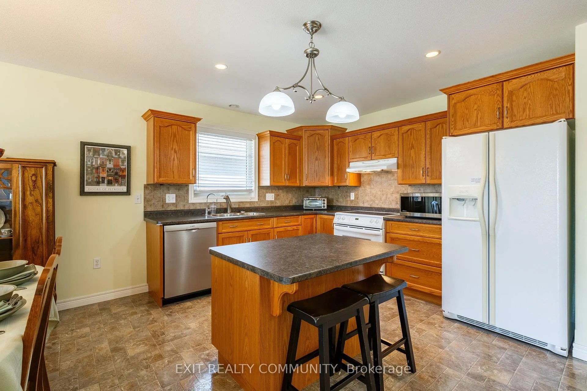 Photo 29 of 4369 Sixth Street, Enniskillen, Petrolia — HOMEH