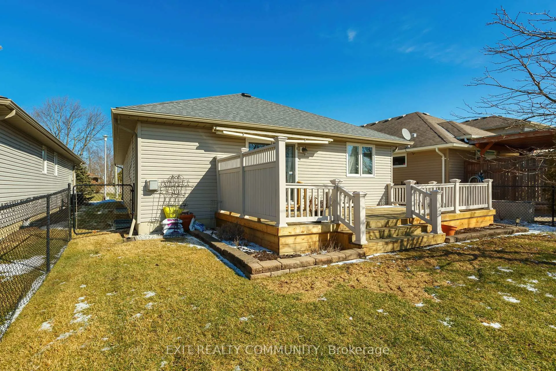 Photo 47 of 4369 Sixth Street, Enniskillen, Petrolia — HOMEH