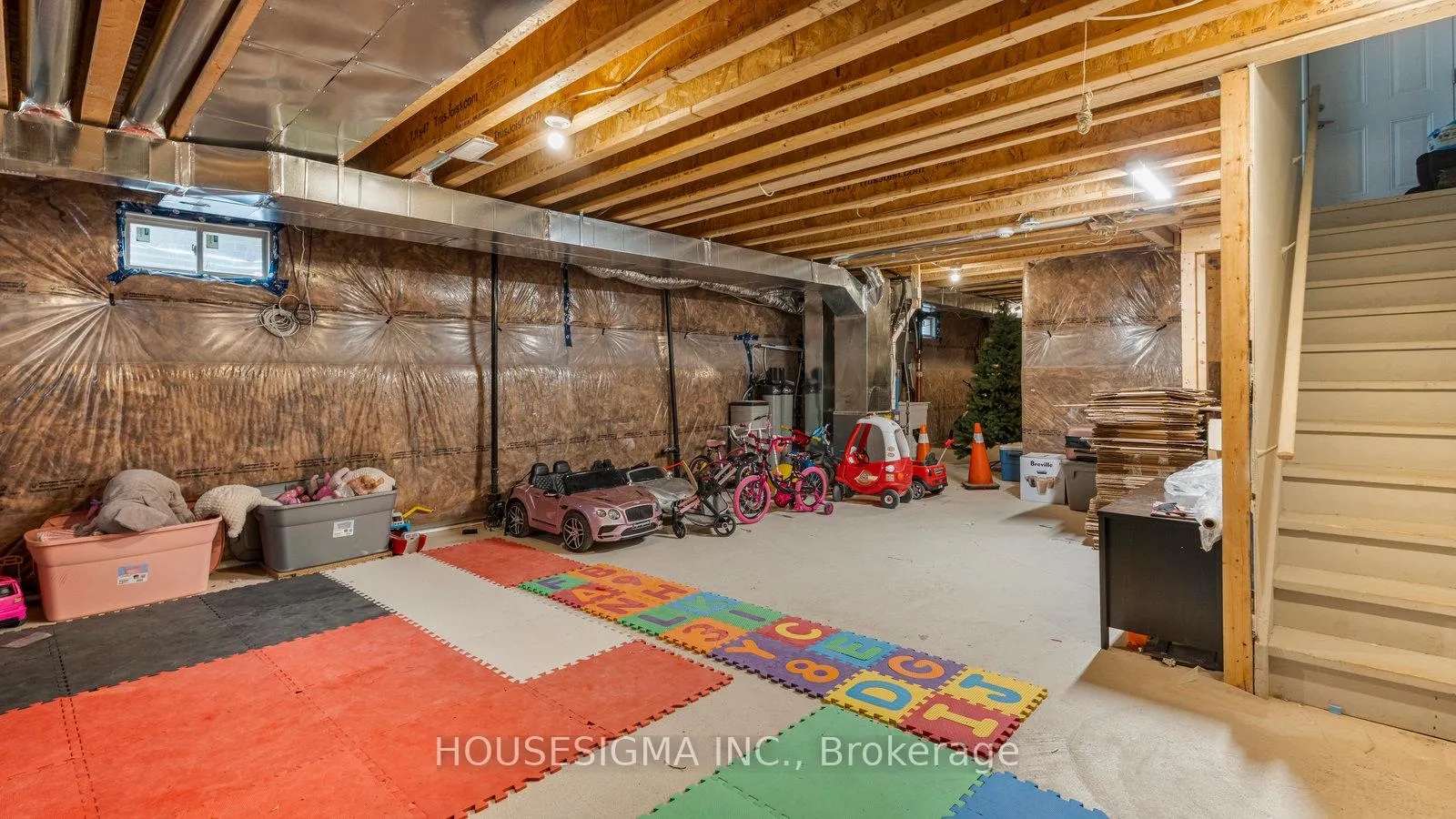 Photo 29 of 95 rainbow dr, Haldimand — HOMEH