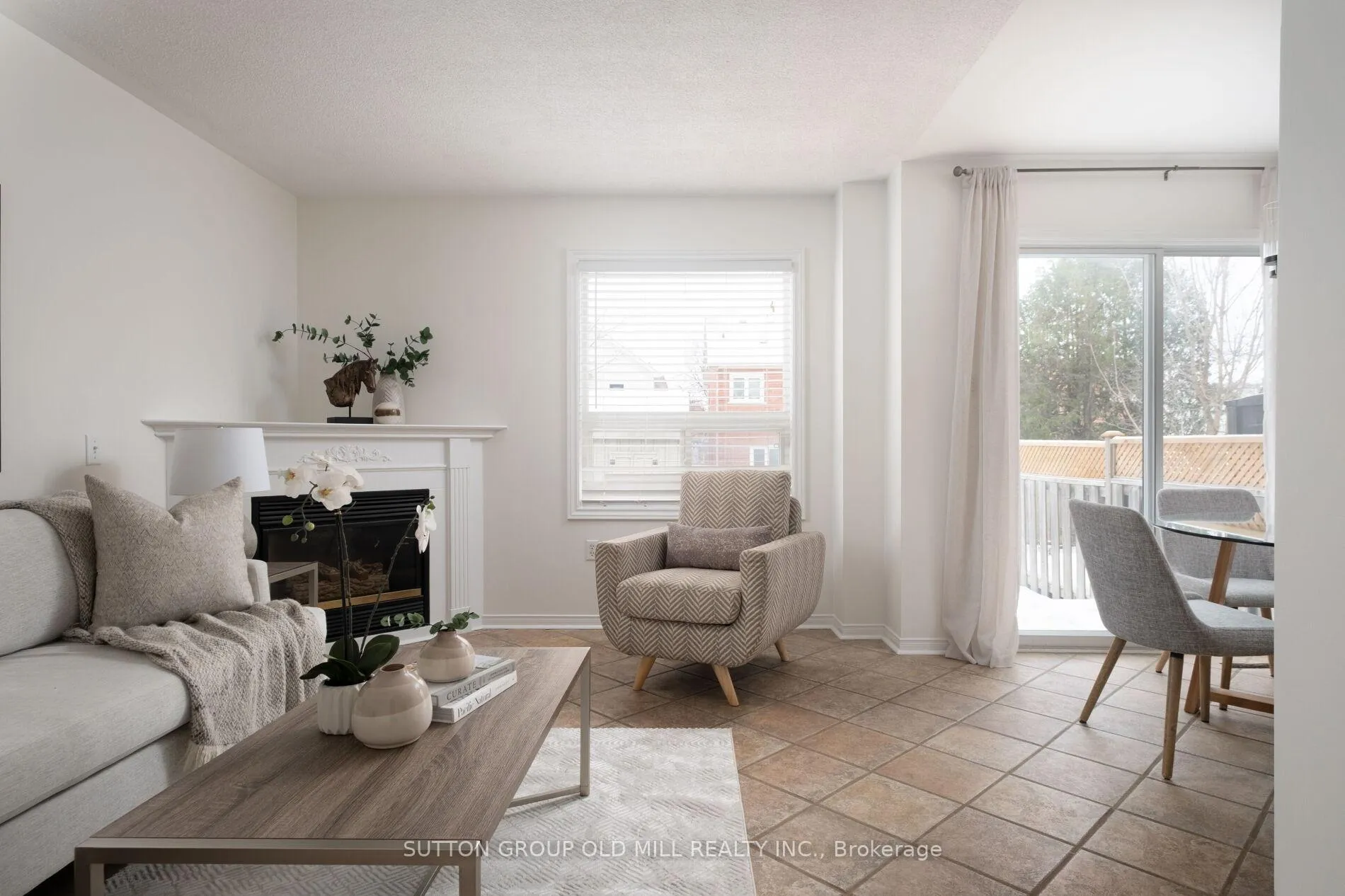 Photo 5 of 66 Zachary Pl, Whitby, Brooklin — HOMEH