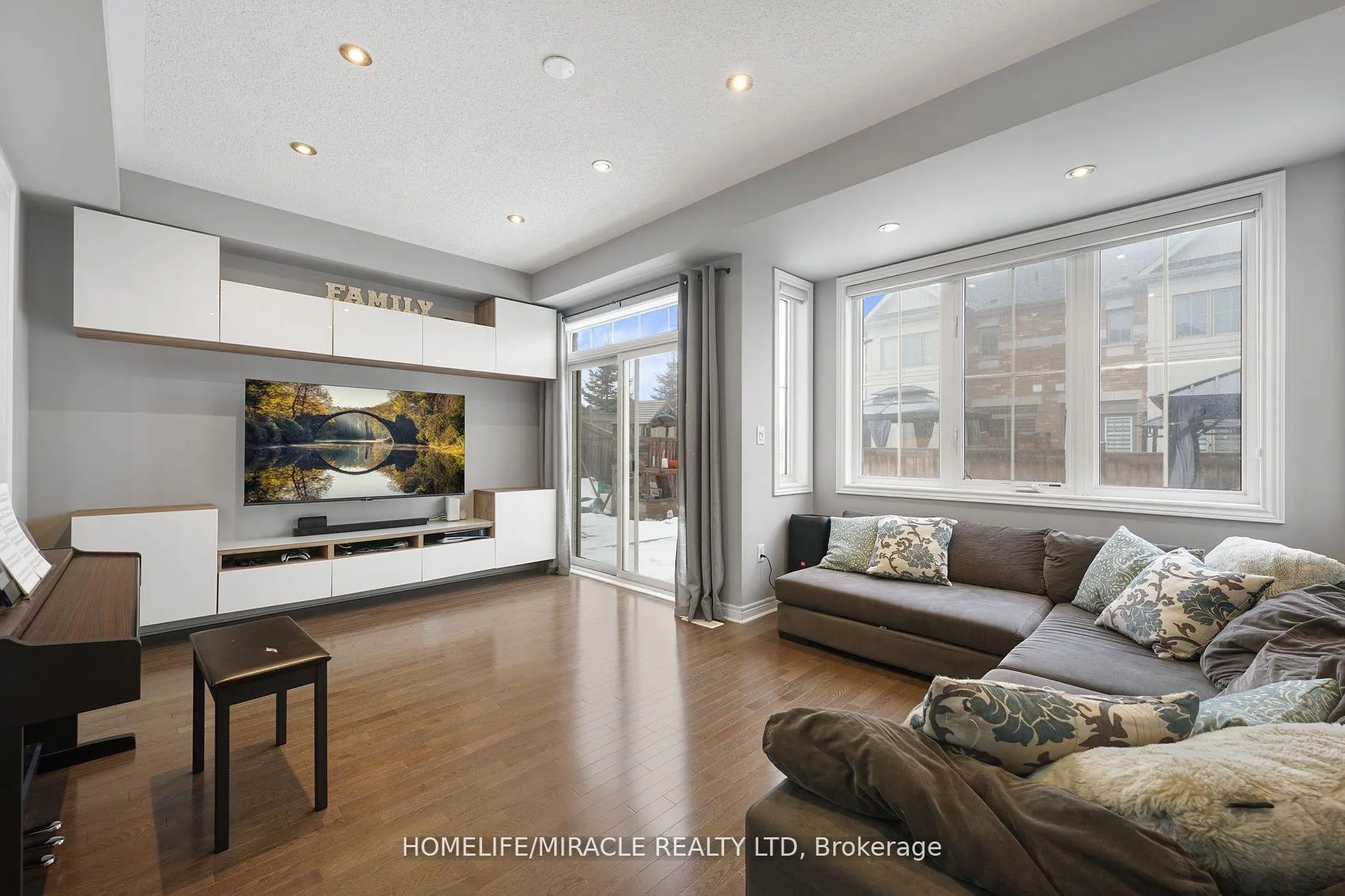 Photo 6 of 36 Bernadino Street, Brampton, Bram East — HOMEH
