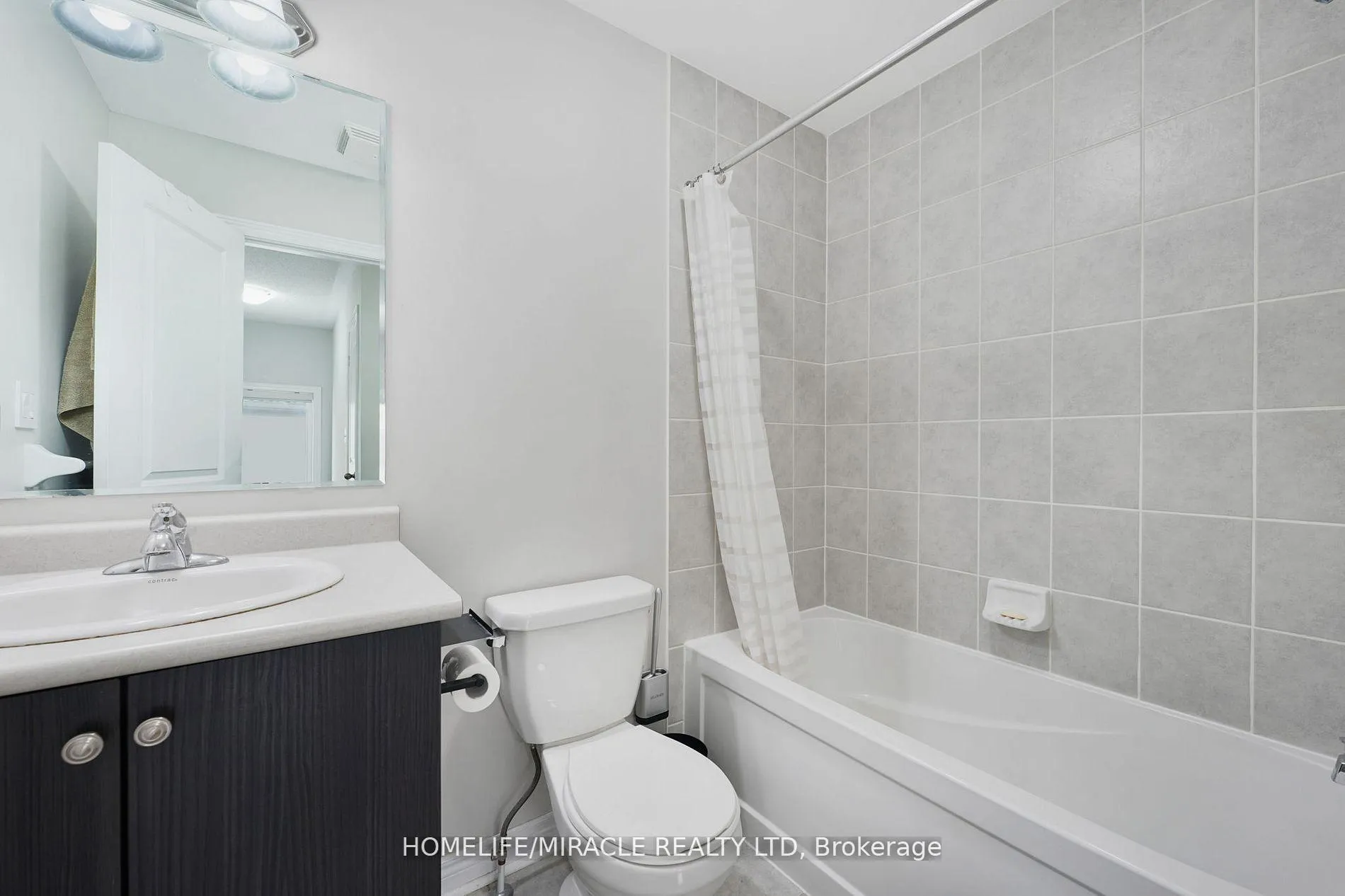 Photo 32 of 36 Bernadino Street, Brampton, Bram East — HOMEH