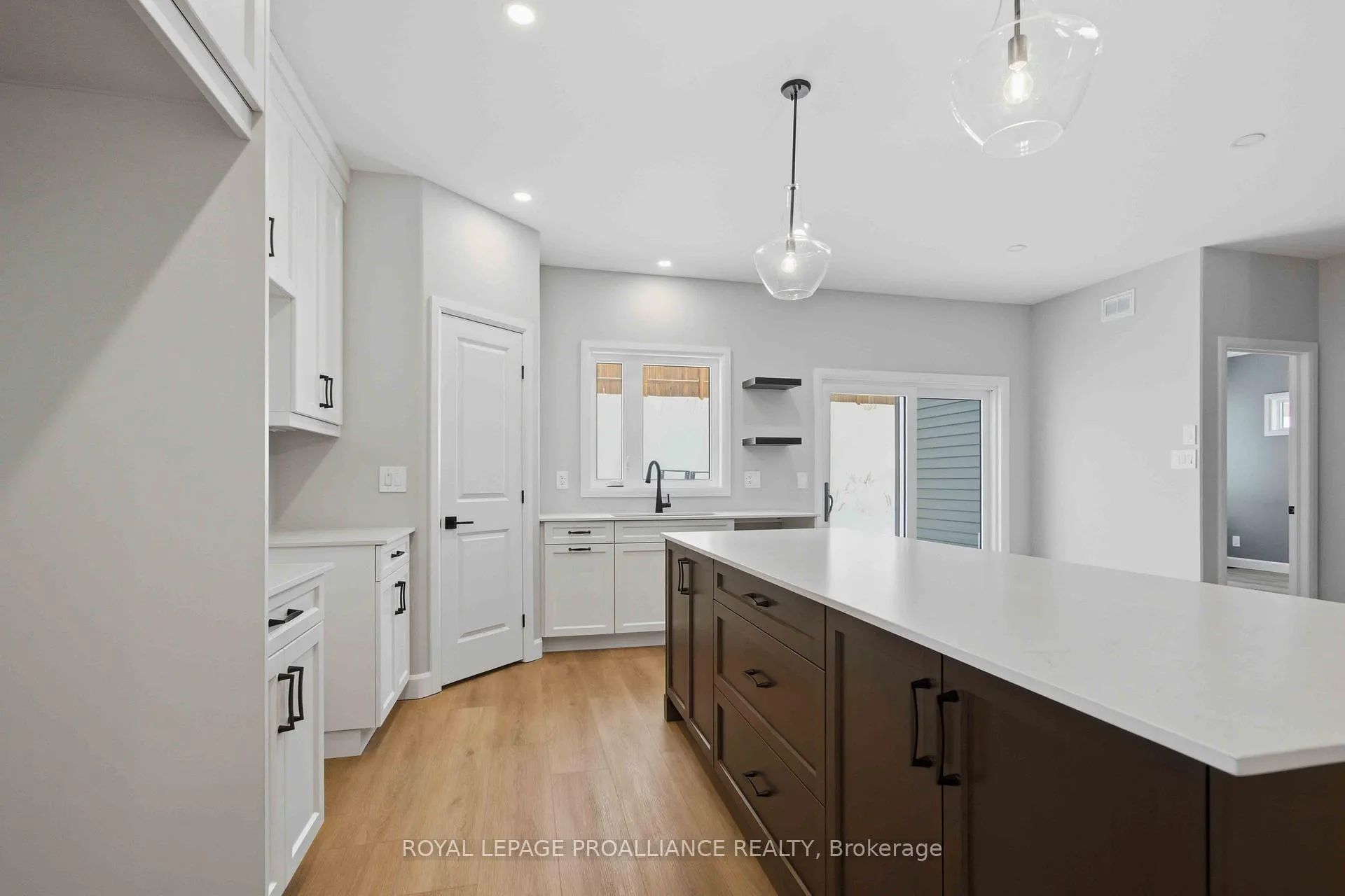 Photo 10 of 29 Schmidt Way, Quinte West, Murray Ward — HOMEH