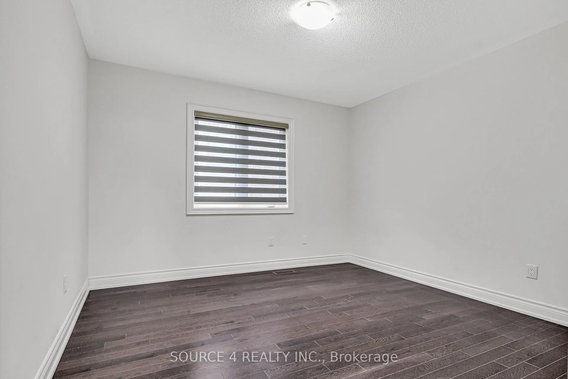 Photo 22 of 25 Vineyard Drive, Brampton, Bram West — HOMEH