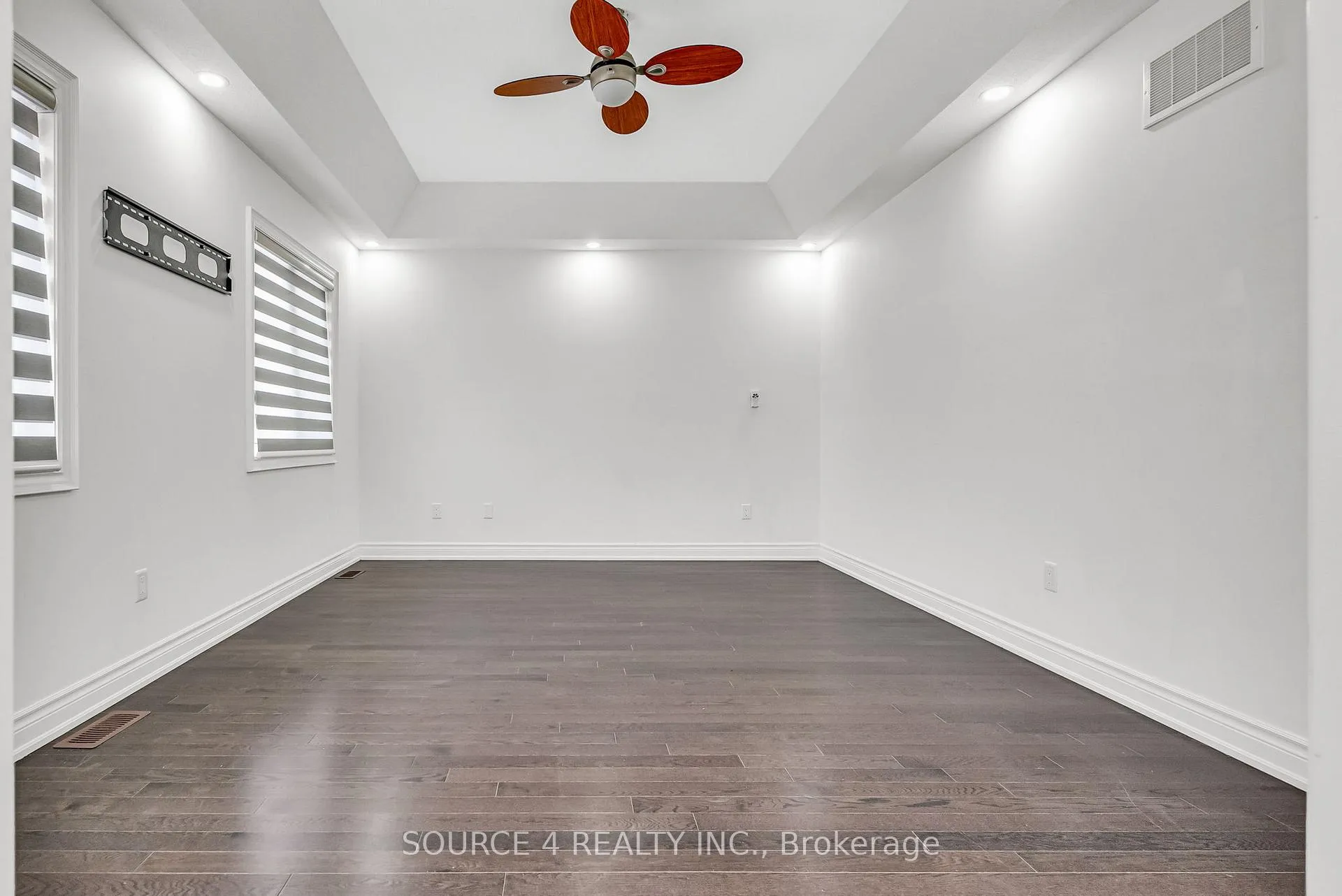 Photo 25 of 25 Vineyard Drive, Brampton, Bram West — HOMEH