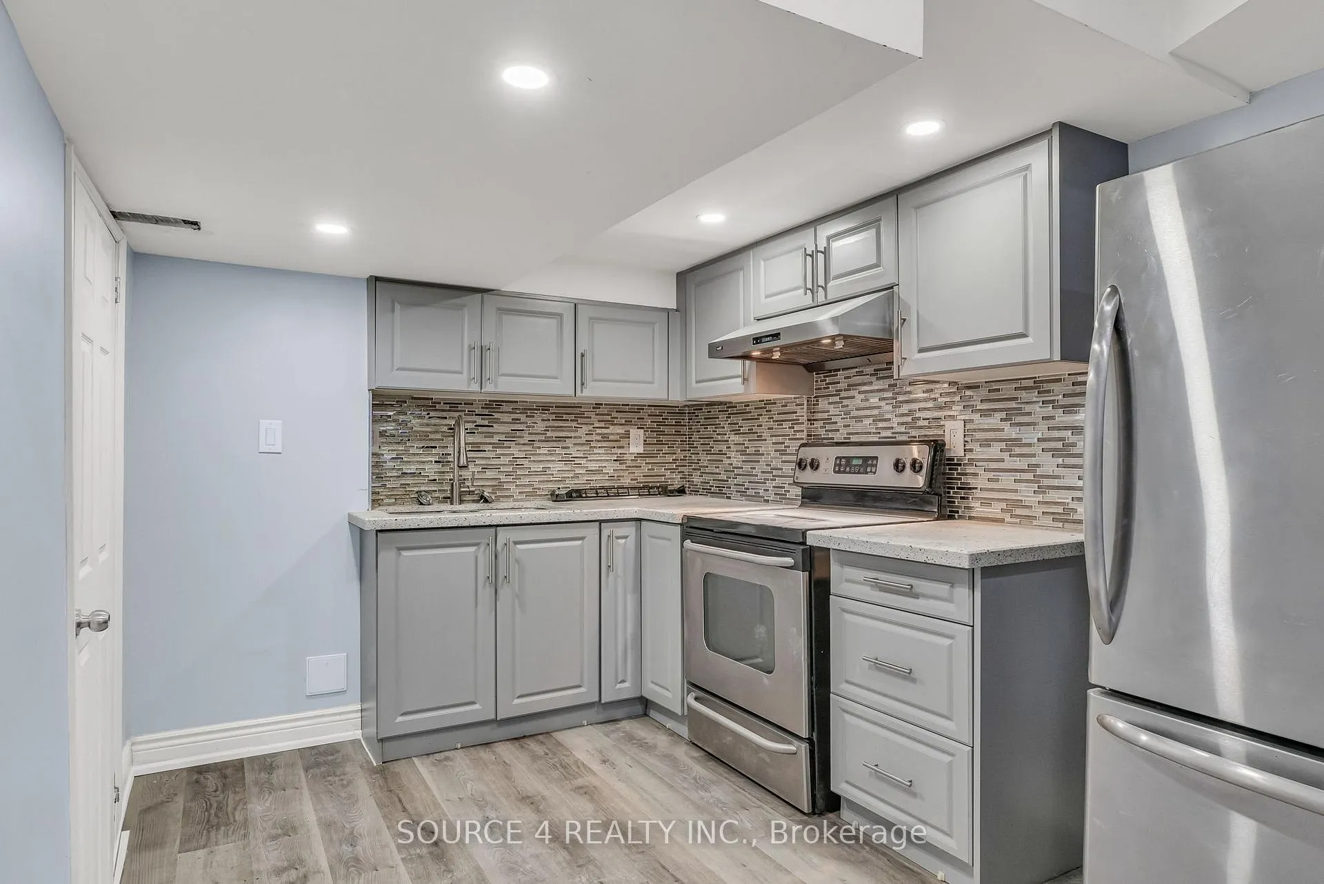 Photo 29 of 25 Vineyard Drive, Brampton, Bram West — HOMEH