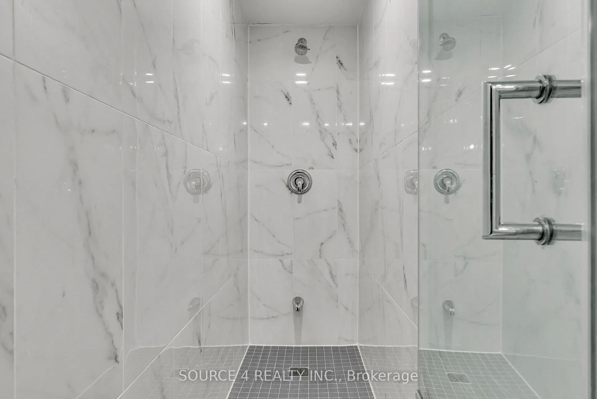 Photo 32 of 25 Vineyard Drive, Brampton, Bram West — HOMEH
