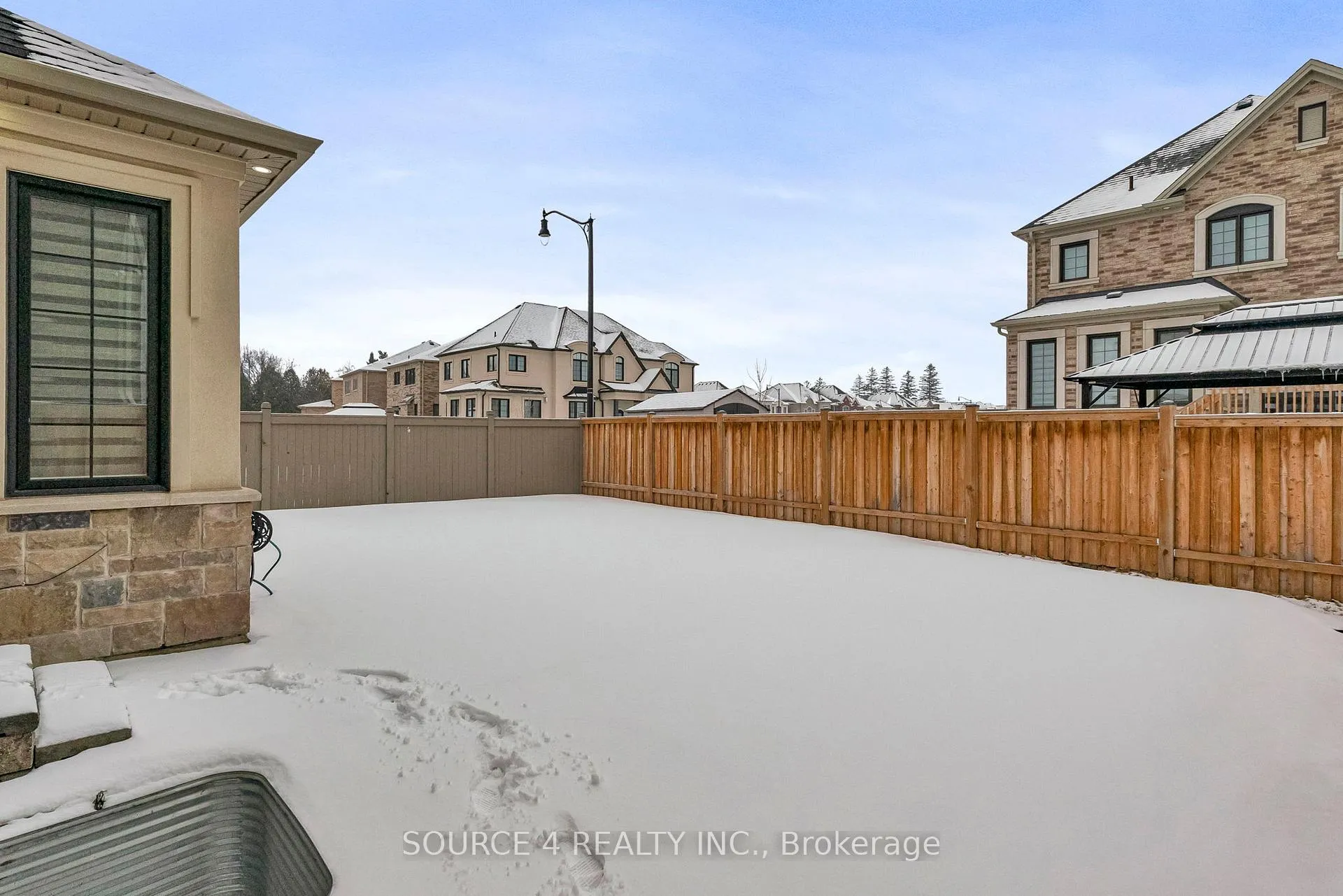 Photo 38 of 25 Vineyard Drive, Brampton, Bram West — HOMEH
