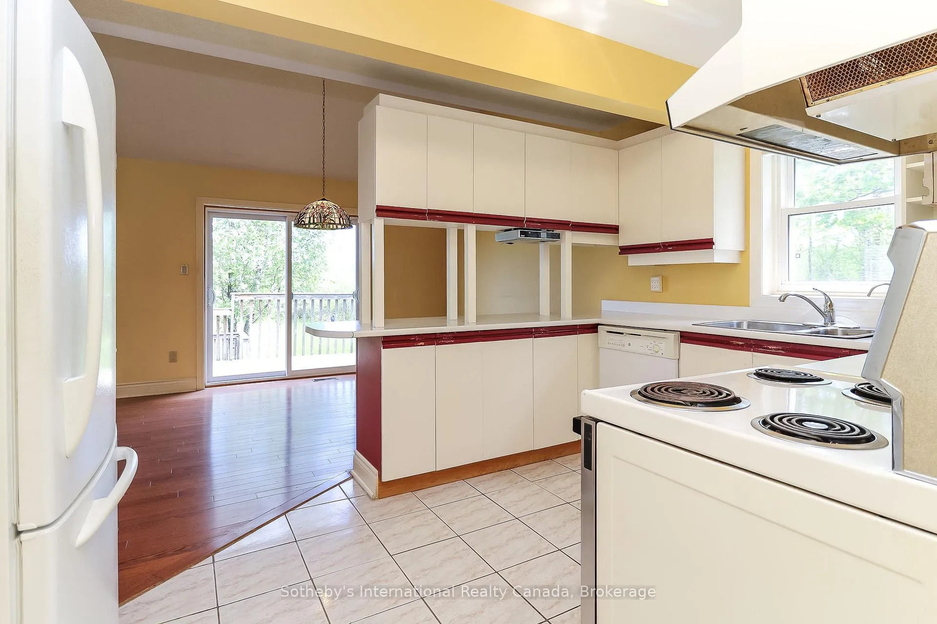Photo 10 of 608173 12th Side Road, Blue Mountains — HOMEH