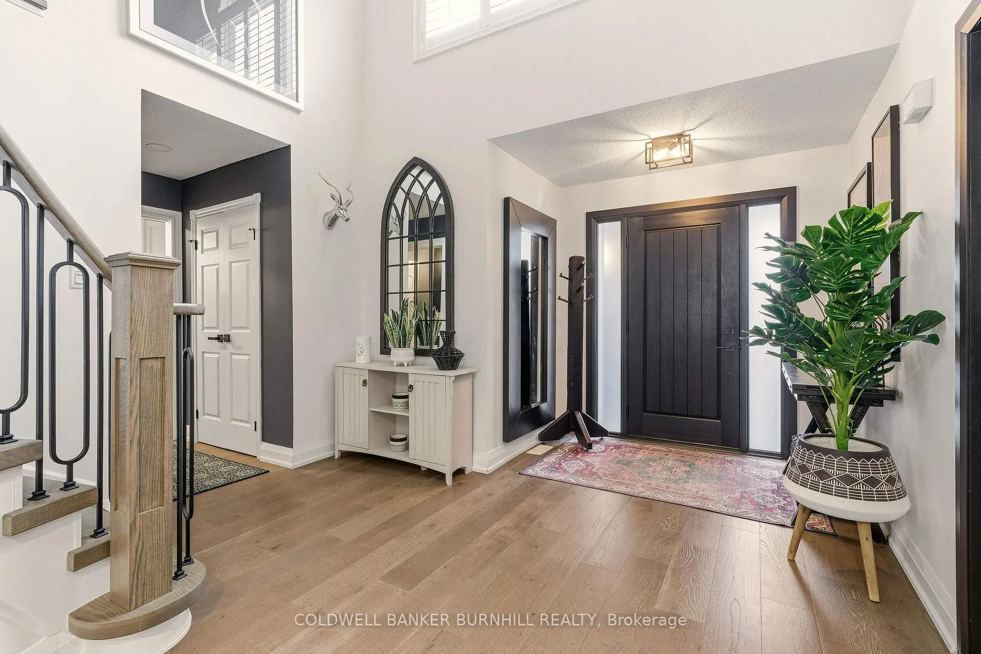 Photo 4 of 3196 Desmond Drive, Burlington, Headon — HOMEH