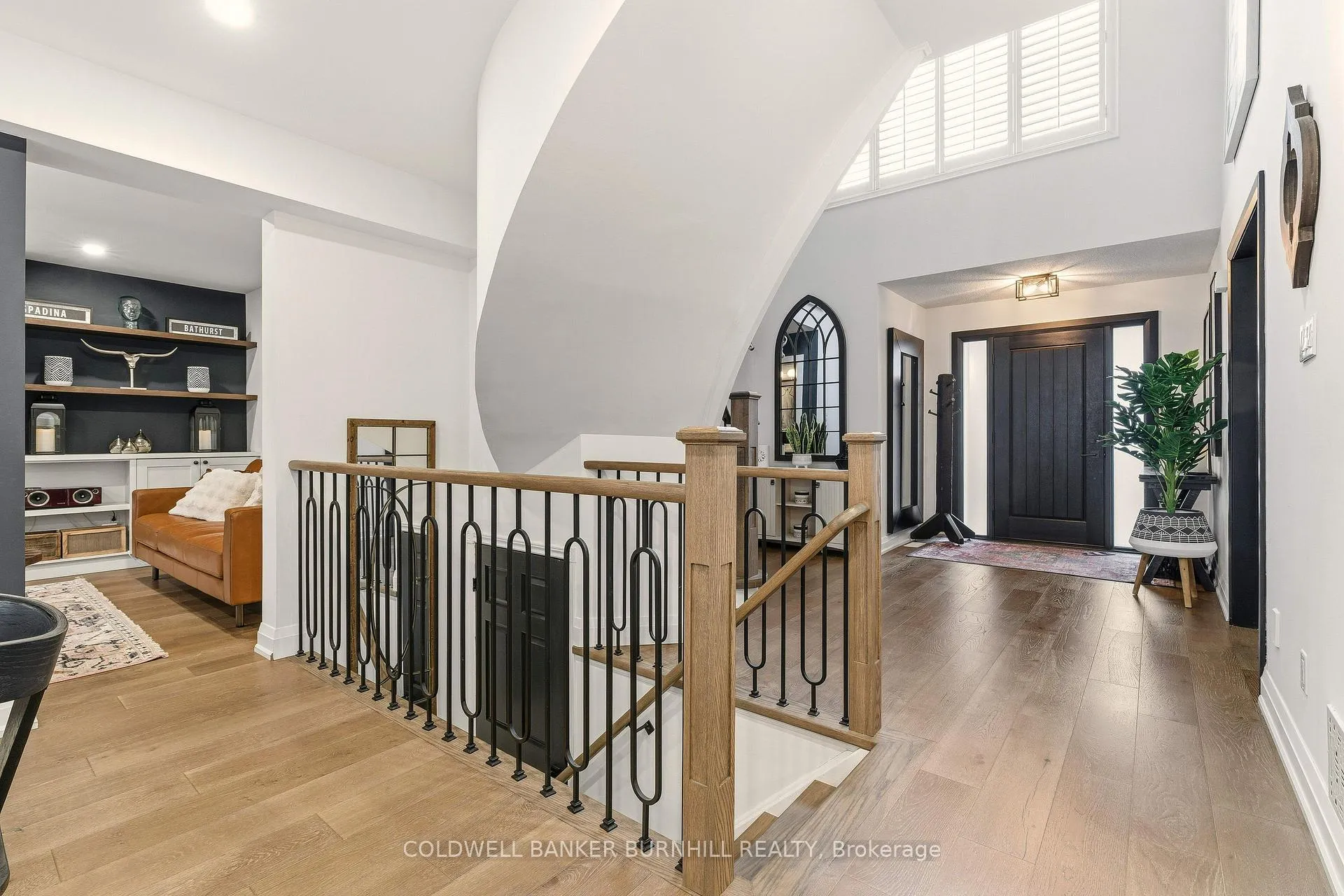 Photo 5 of 3196 Desmond Drive, Burlington, Headon — HOMEH