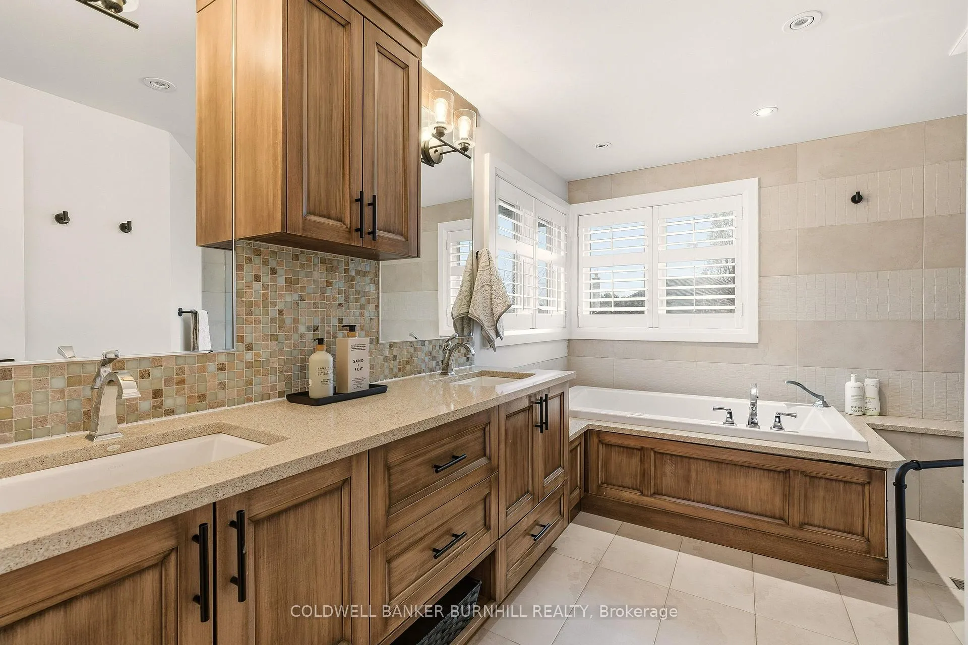 Photo 29 of 3196 Desmond Drive, Burlington, Headon — HOMEH