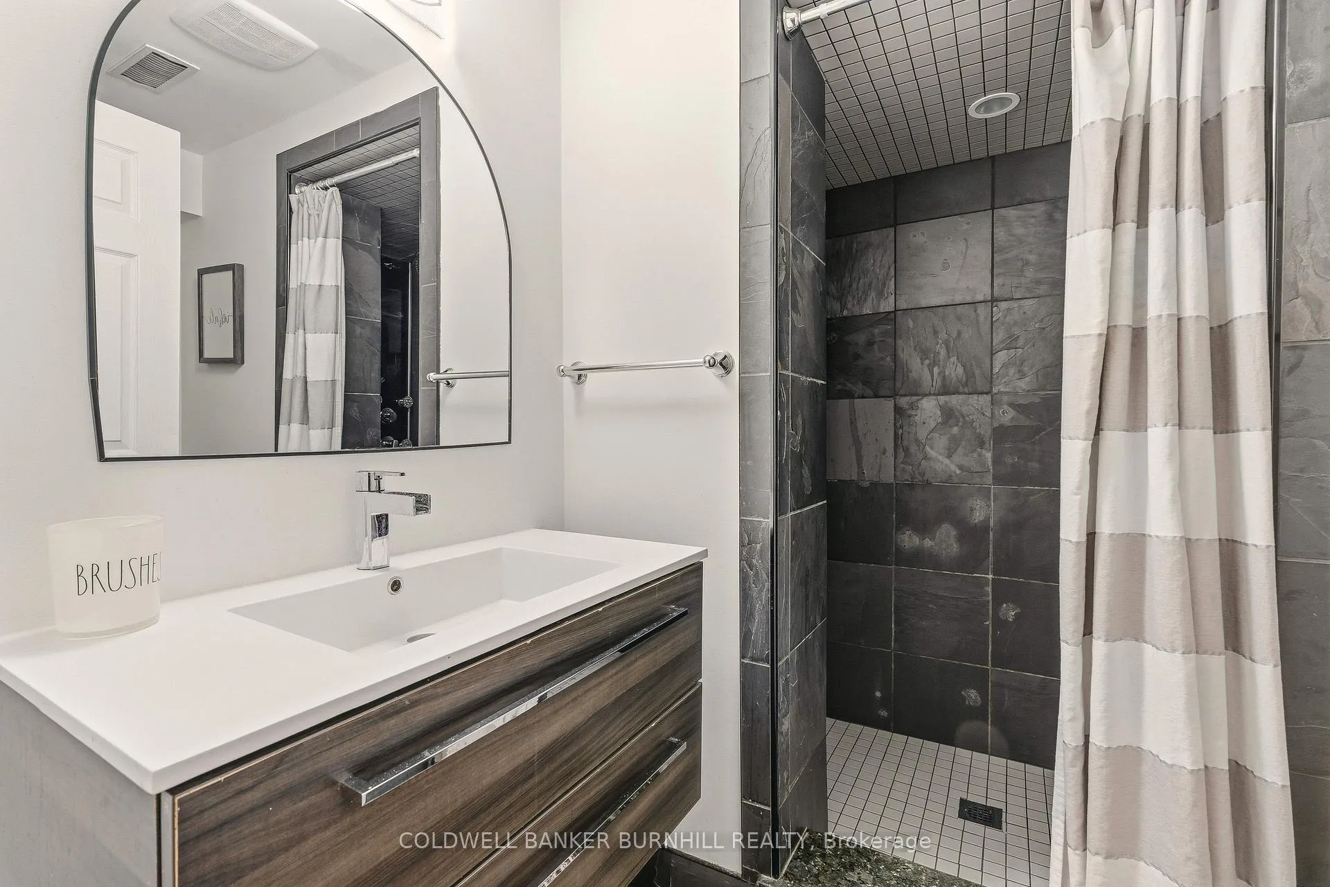 Photo 44 of 3196 Desmond Drive, Burlington, Headon — HOMEH