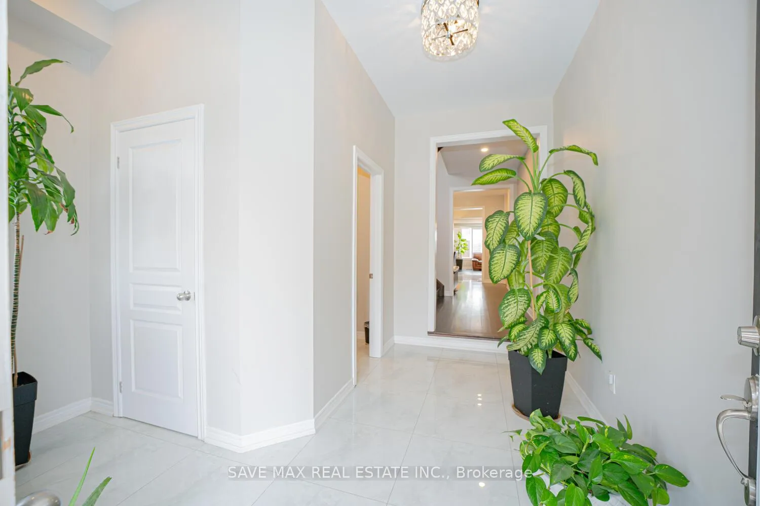 Photo 3 of 15 Manzanita Crescent, Brampton, Northwest Brampton — HOMEH