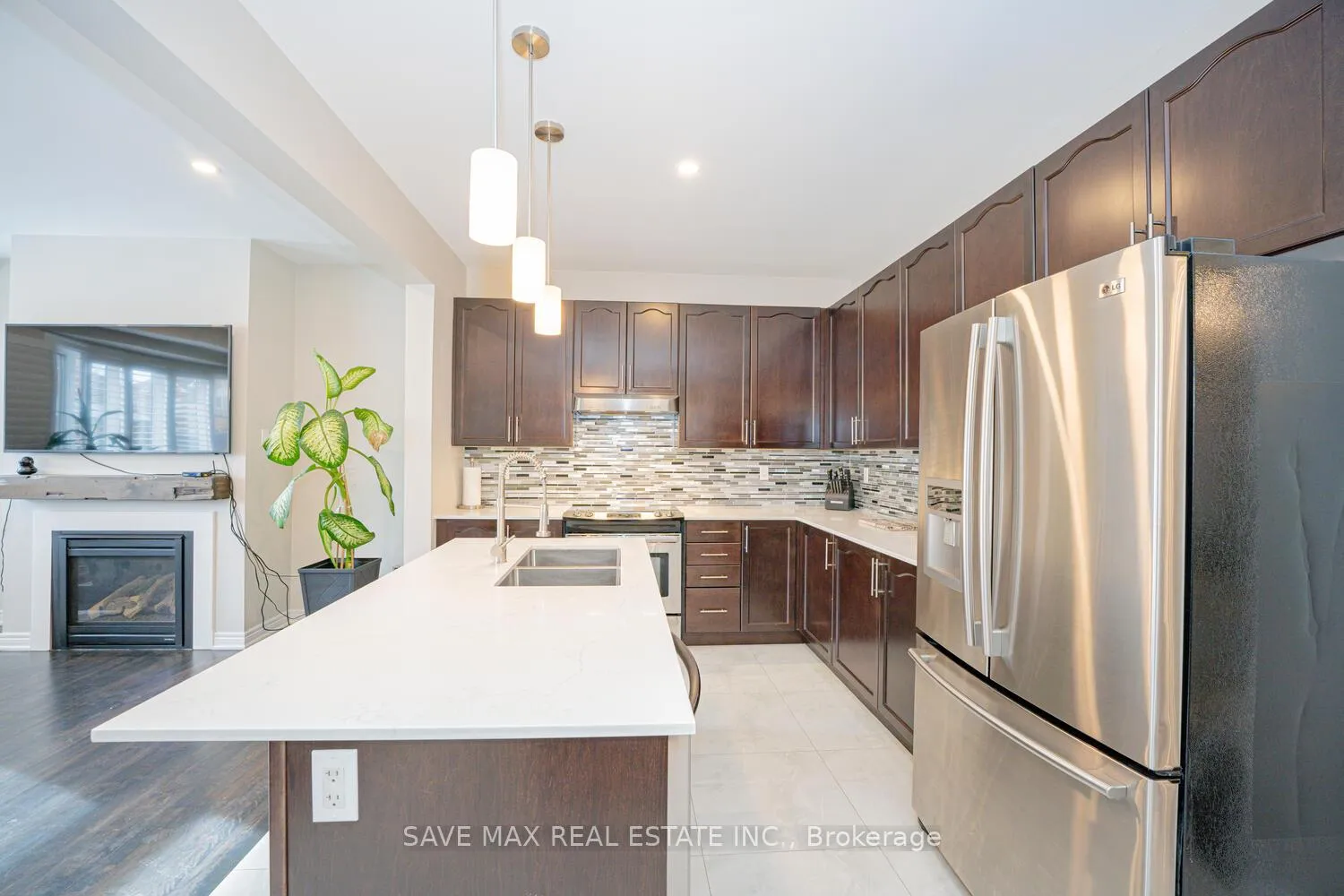 Photo 12 of 15 Manzanita Crescent, Brampton, Northwest Brampton — HOMEH