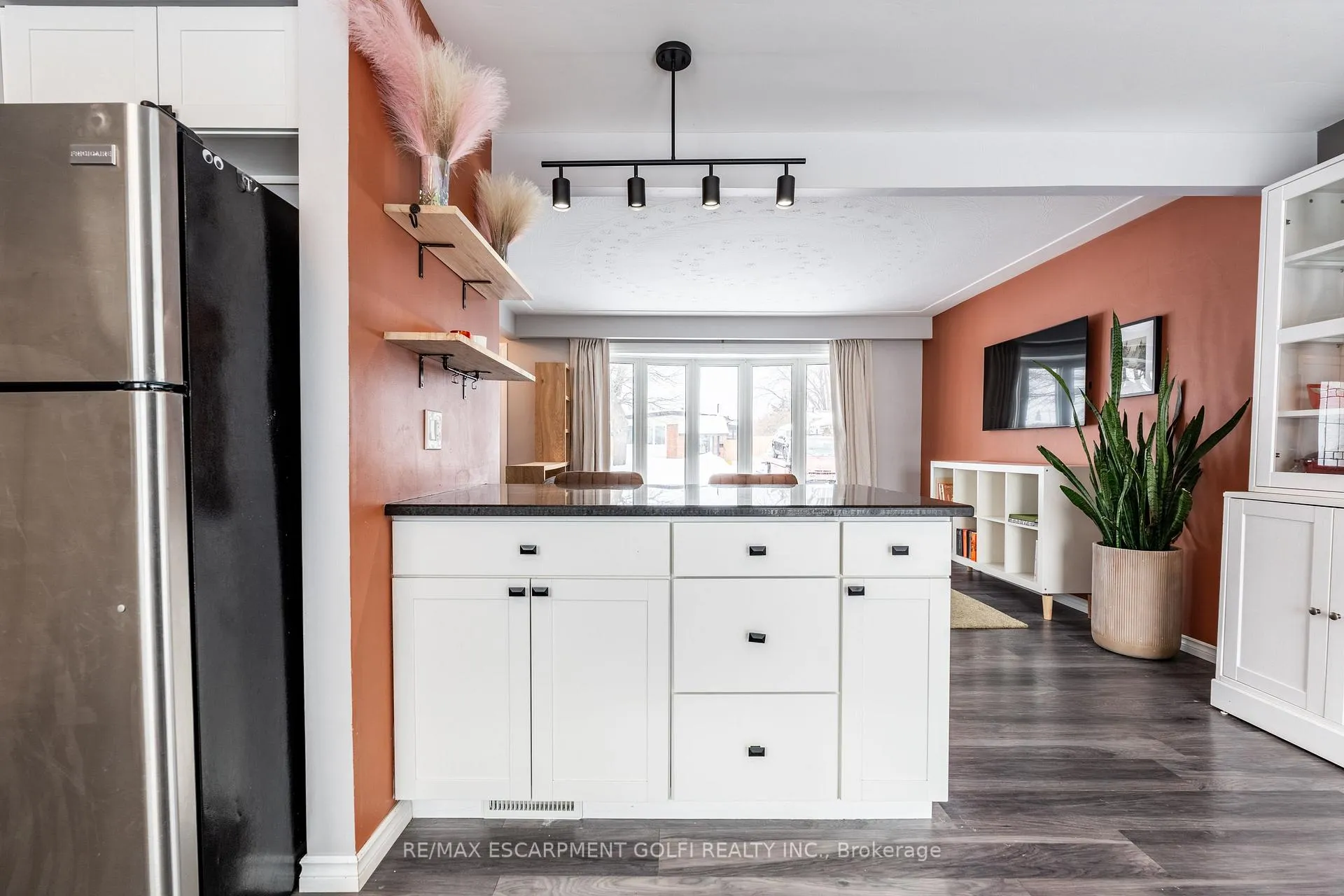 Photo 13 of 157 Fielding Crescent, Hamilton, Lawfield — HOMEH