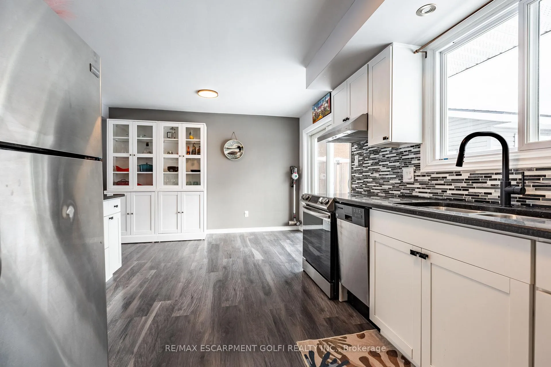 Photo 14 of 157 Fielding Crescent, Hamilton, Lawfield — HOMEH
