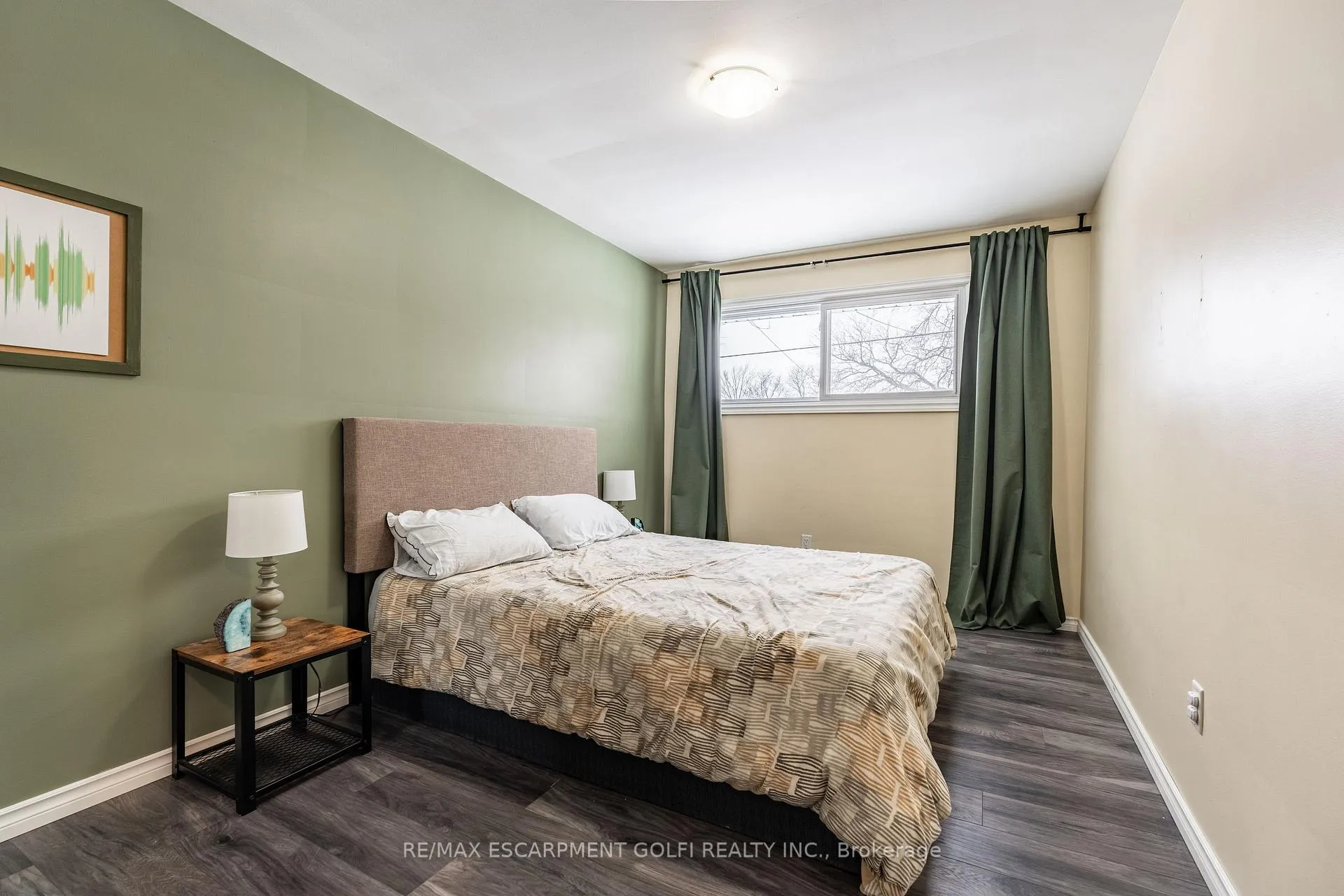 Photo 15 of 157 Fielding Crescent, Hamilton, Lawfield — HOMEH