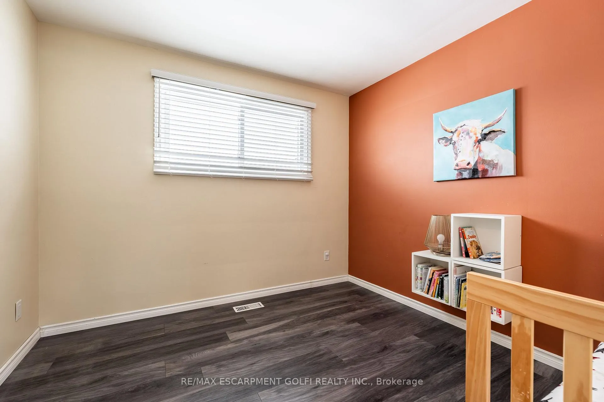Photo 17 of 157 Fielding Crescent, Hamilton, Lawfield — HOMEH