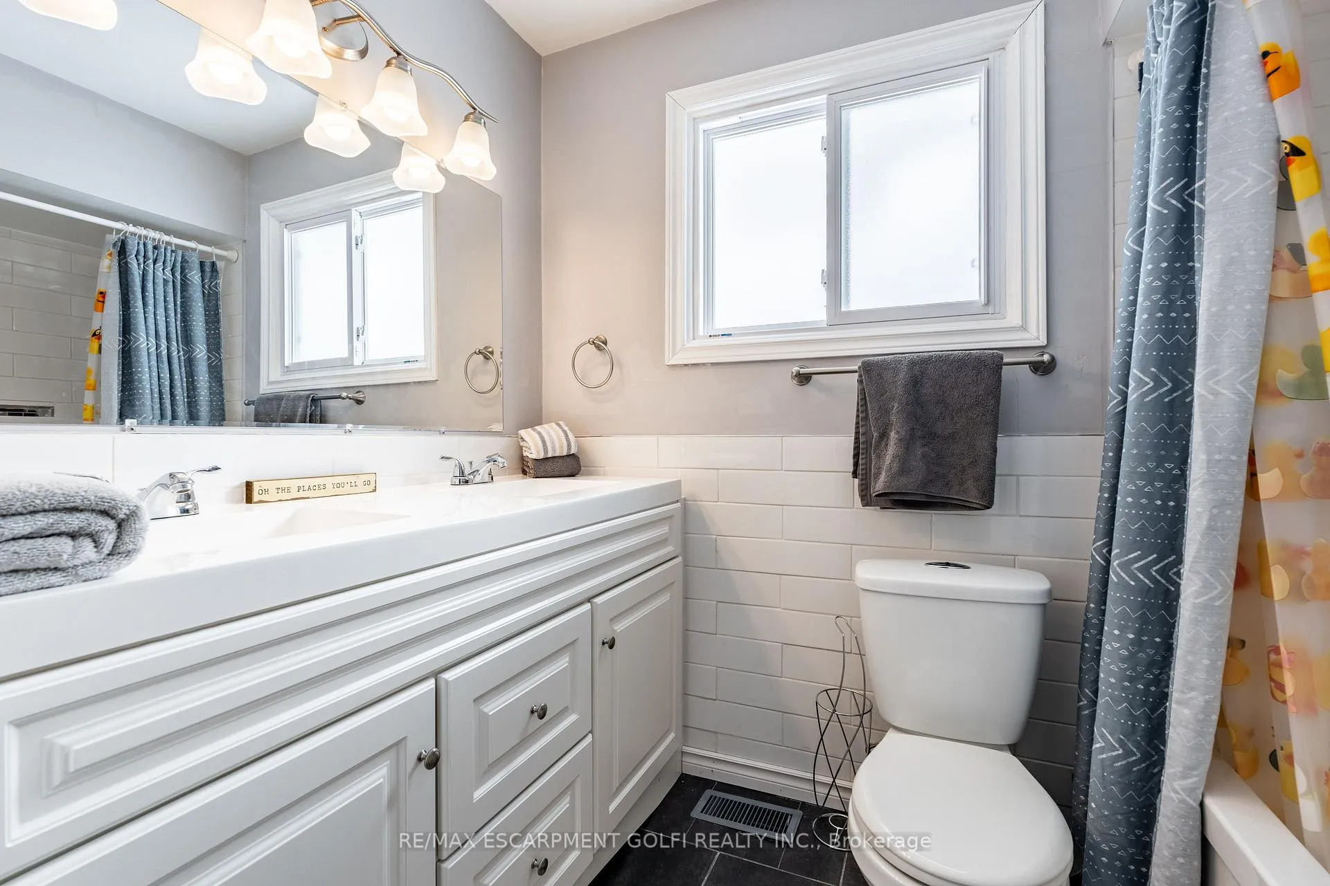 Photo 21 of 157 Fielding Crescent, Hamilton, Lawfield — HOMEH