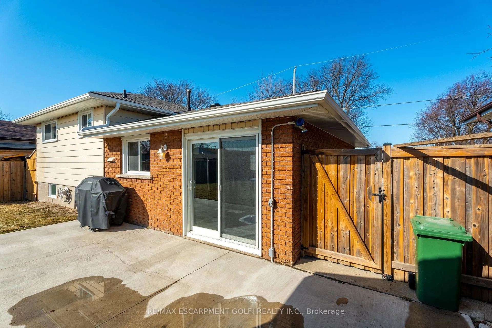 Photo 29 of 157 Fielding Crescent, Hamilton, Lawfield — HOMEH
