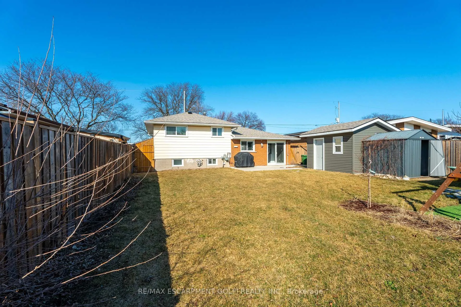 Photo 33 of 157 Fielding Crescent, Hamilton, Lawfield — HOMEH