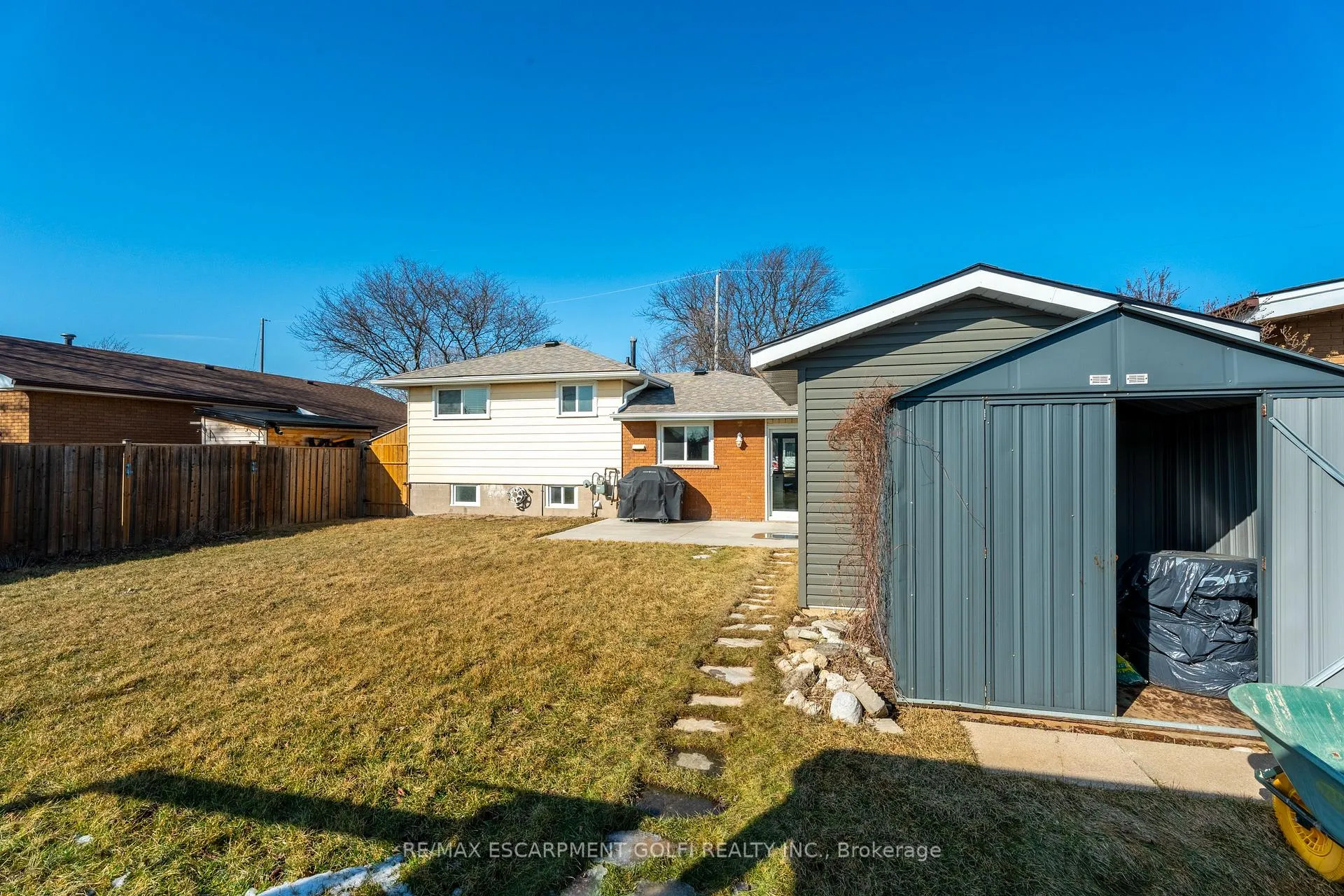 Photo 36 of 157 Fielding Crescent, Hamilton, Lawfield — HOMEH