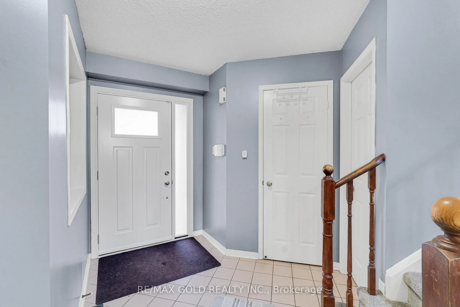 Photo 4 of 5 Furrows End, Brampton, Heart Lake West — HOMEH