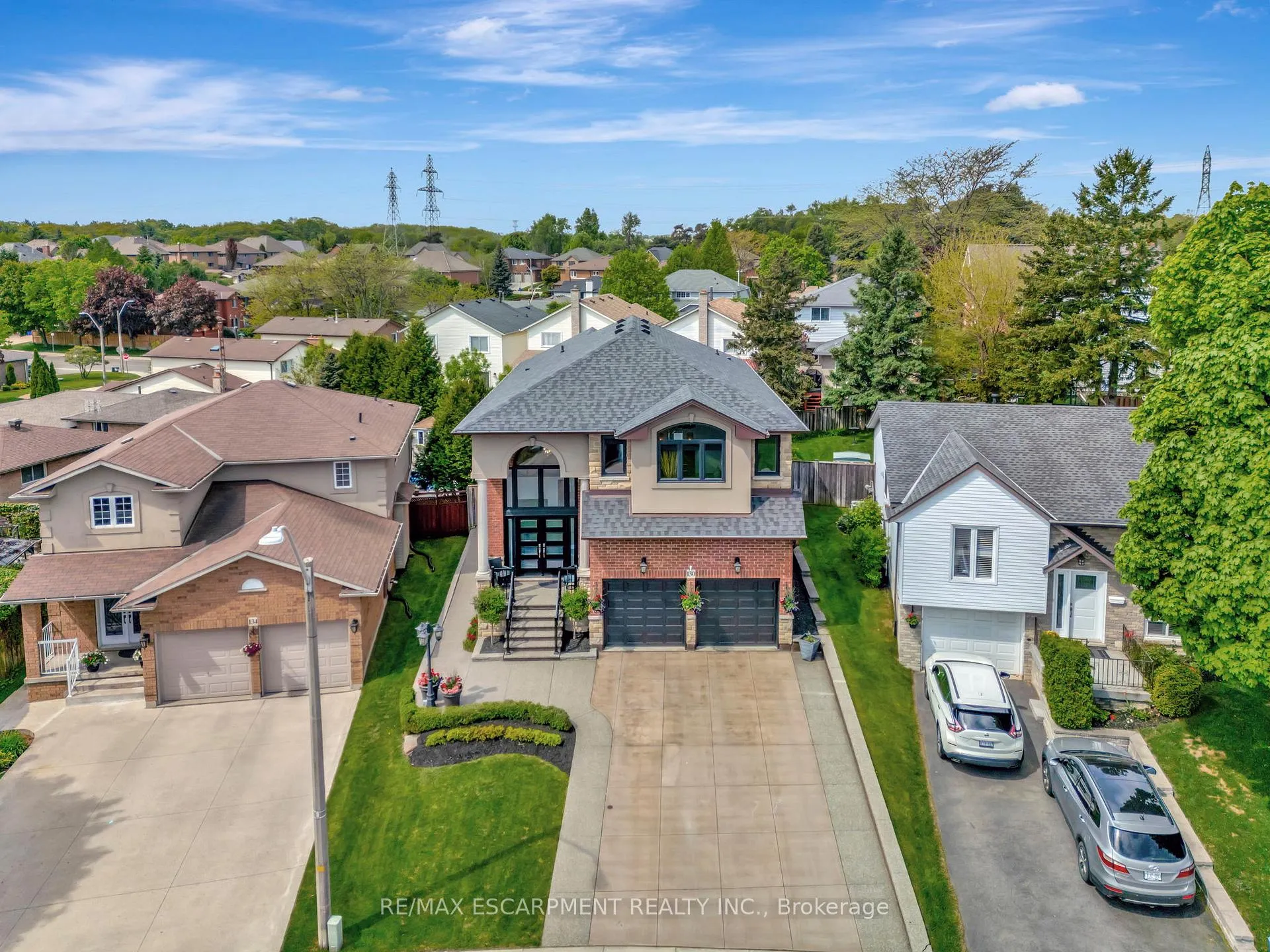 Photo 5 of 130 Napoli Drive, Hamilton, Gurnett — HOMEH