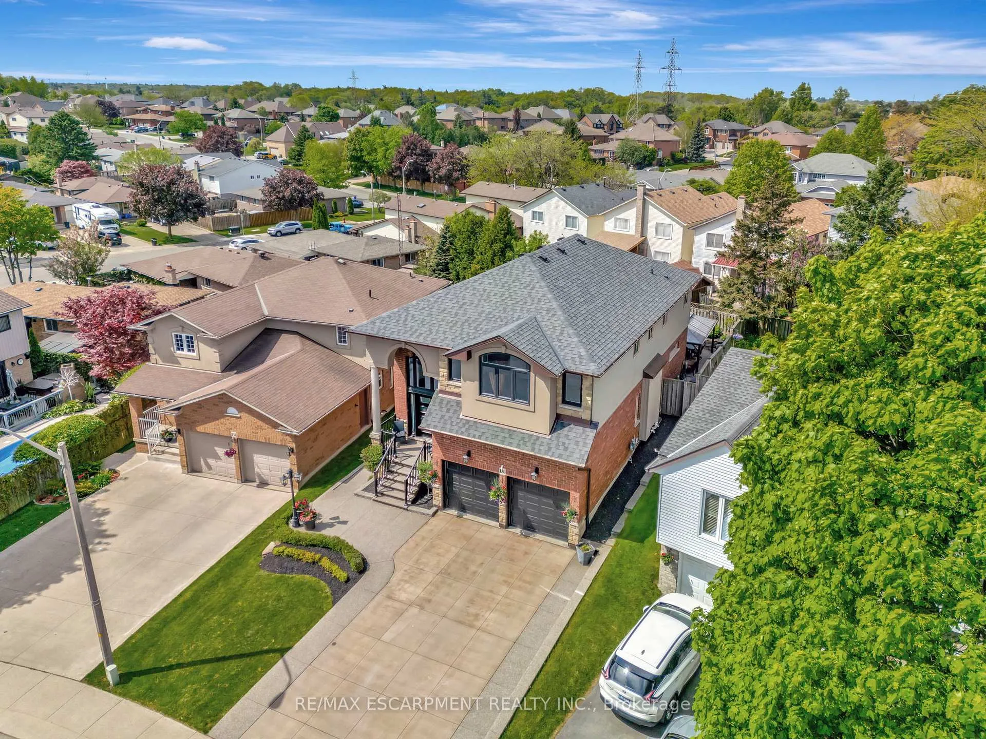 Photo 7 of 130 Napoli Drive, Hamilton, Gurnett — HOMEH