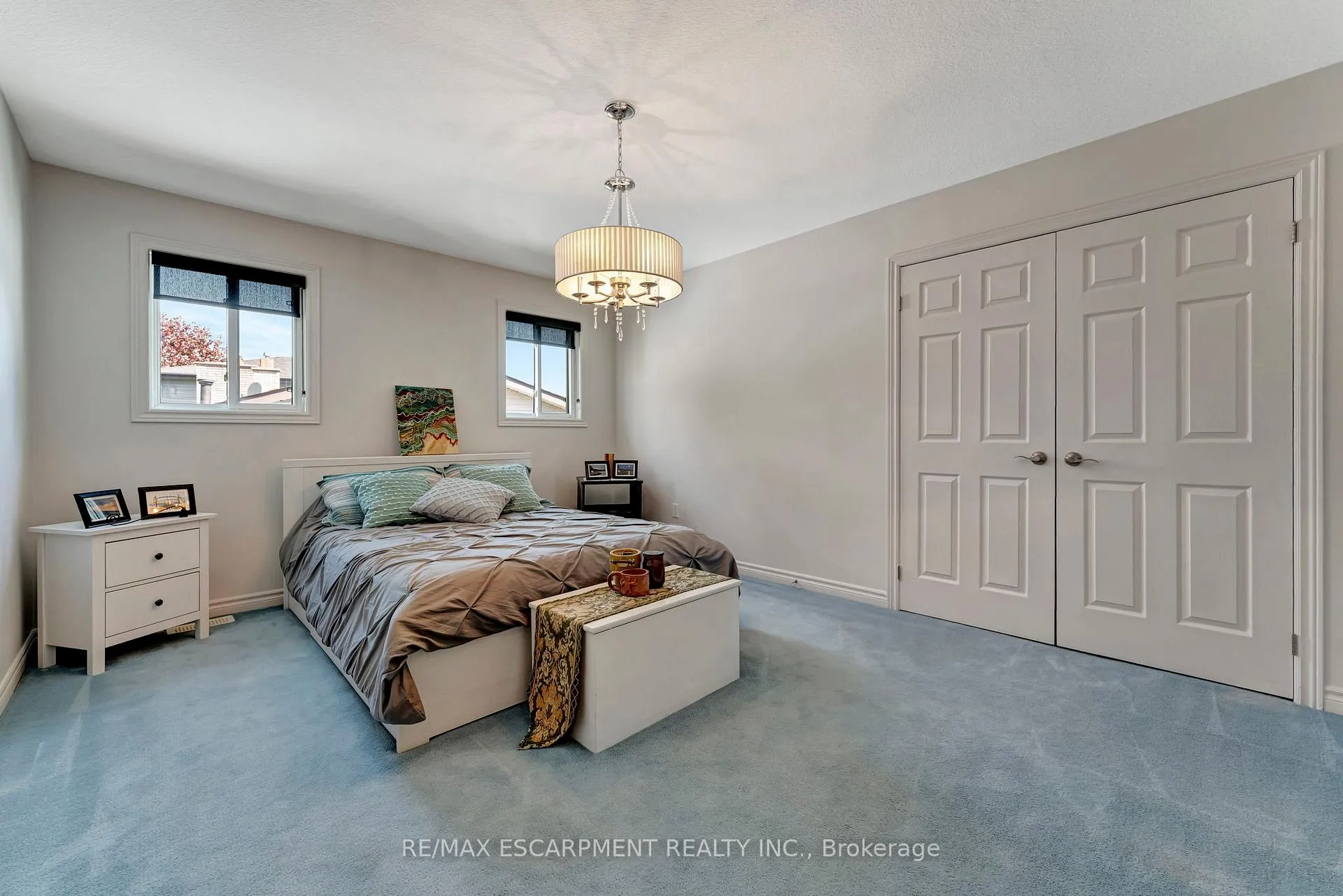 Photo 23 of 130 Napoli Drive, Hamilton, Gurnett — HOMEH