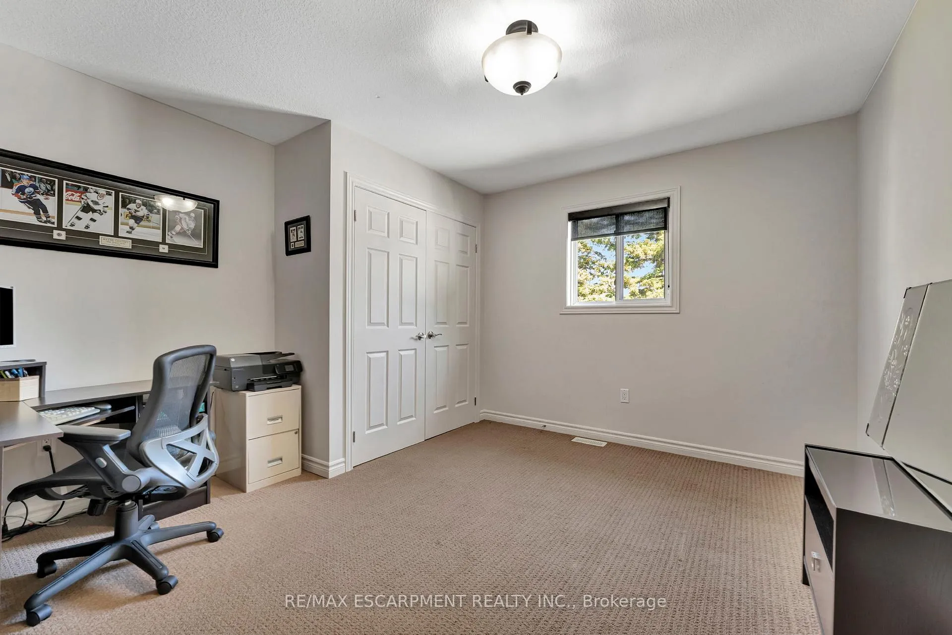 Photo 24 of 130 Napoli Drive, Hamilton, Gurnett — HOMEH