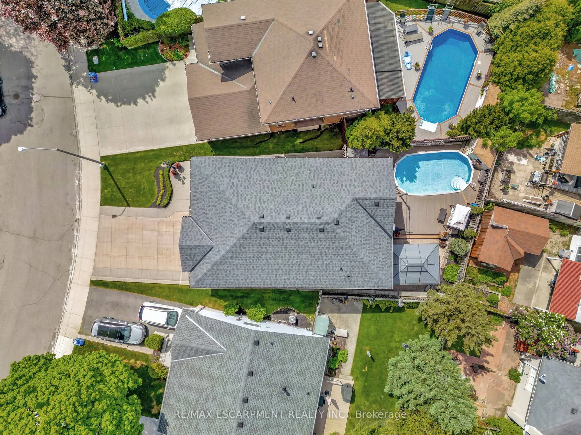 Photo 47 of 130 Napoli Drive, Hamilton, Gurnett — HOMEH