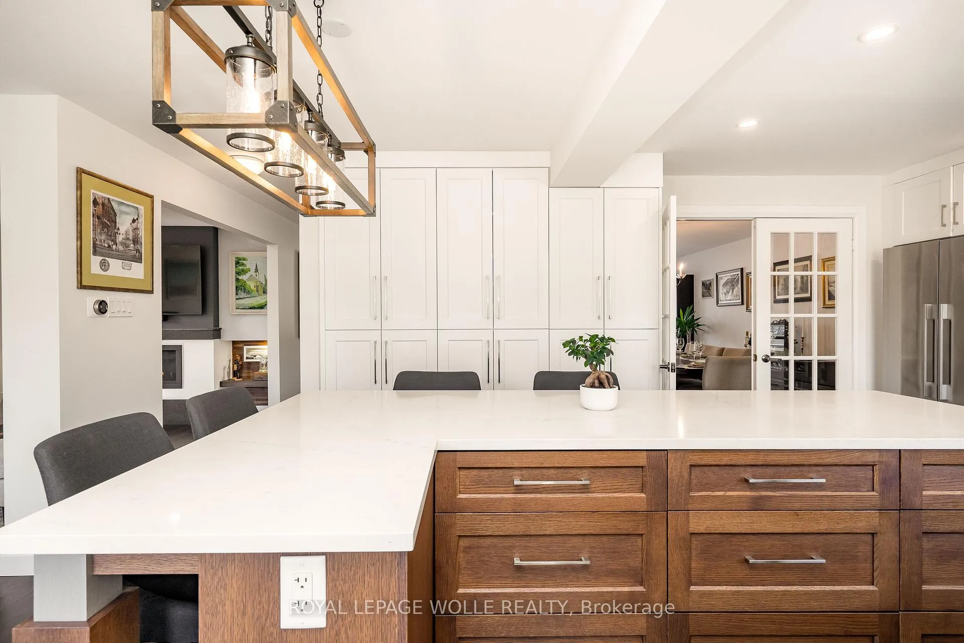 Photo 12 of 206 Westvale Drive, Waterloo — HOMEH