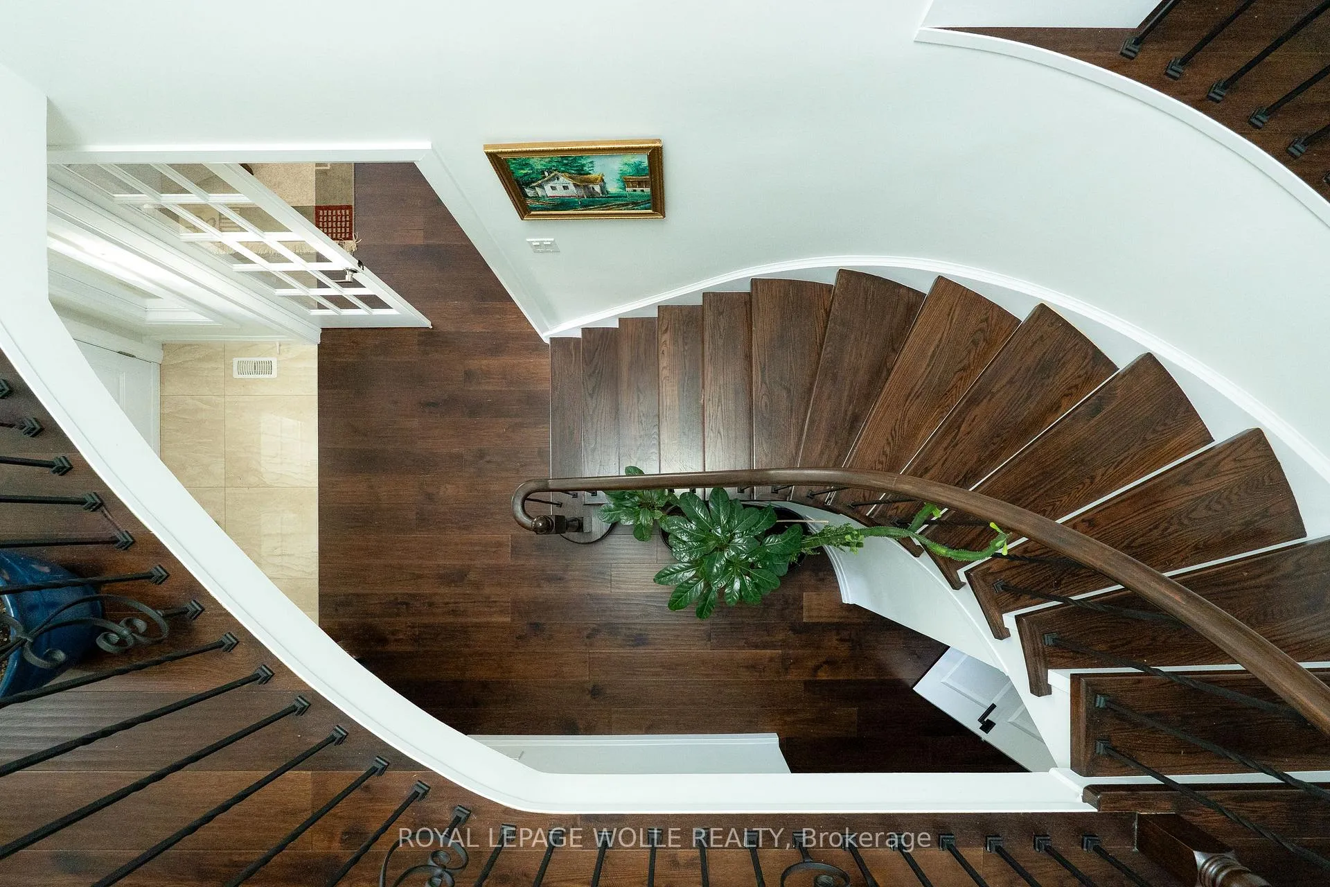 Photo 15 of 206 Westvale Drive, Waterloo — HOMEH